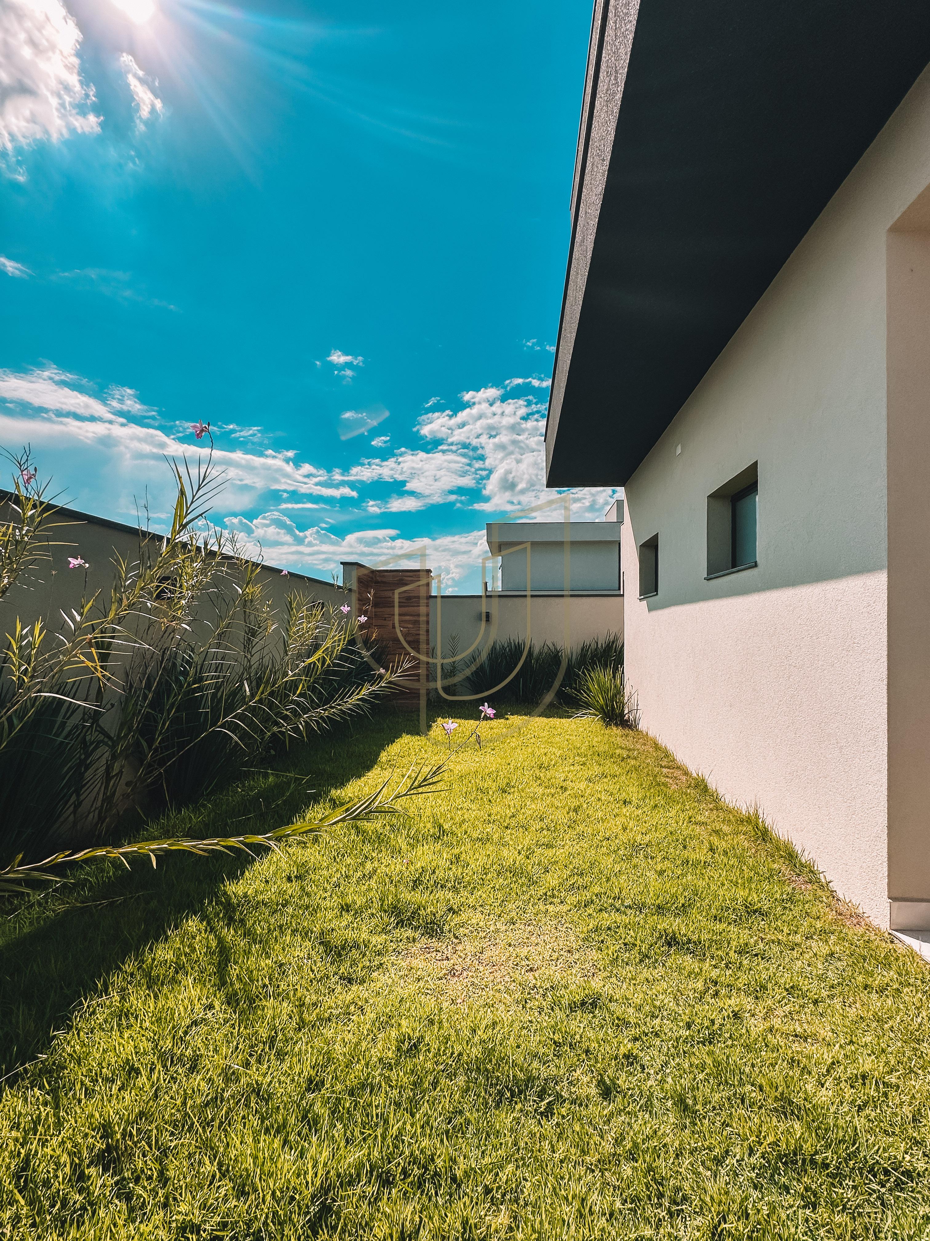 Sobrado com 4 Su&iacute;tes no Condom&iacute;nio Vivva Jacare&iacute; Avenida Antônio Abdon Abrahão Jacareí - 