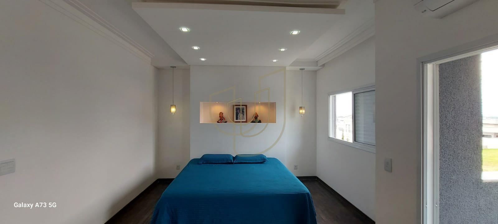 Sobrado com 3 Su&iacute;tes no Condom&iacute;nio Terras do Vale Avenida das Palmeiras Caçapava - 