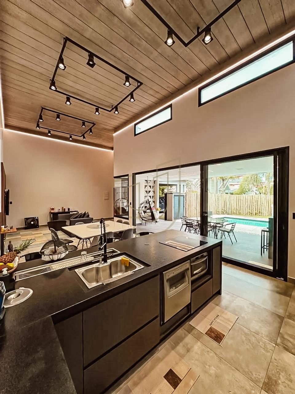 Casa T&eacute;rrea com 3 Su&iacute;tes no Condom&iacute;nio Villa Branca Av Villa Lobo Jacareí - 