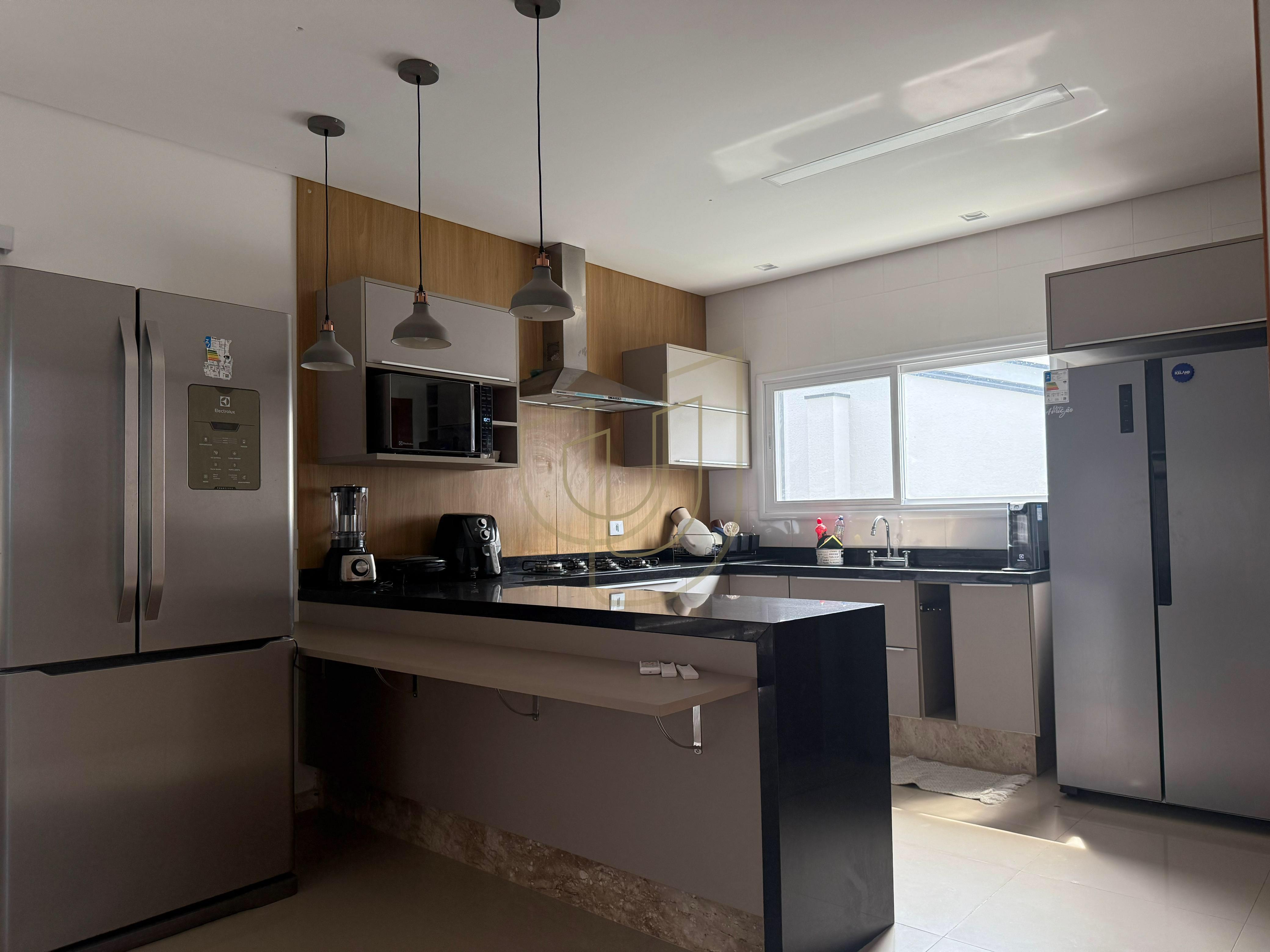 Casa com 3 su&iacute;tes no Alphaville II  São José dos Campos - 