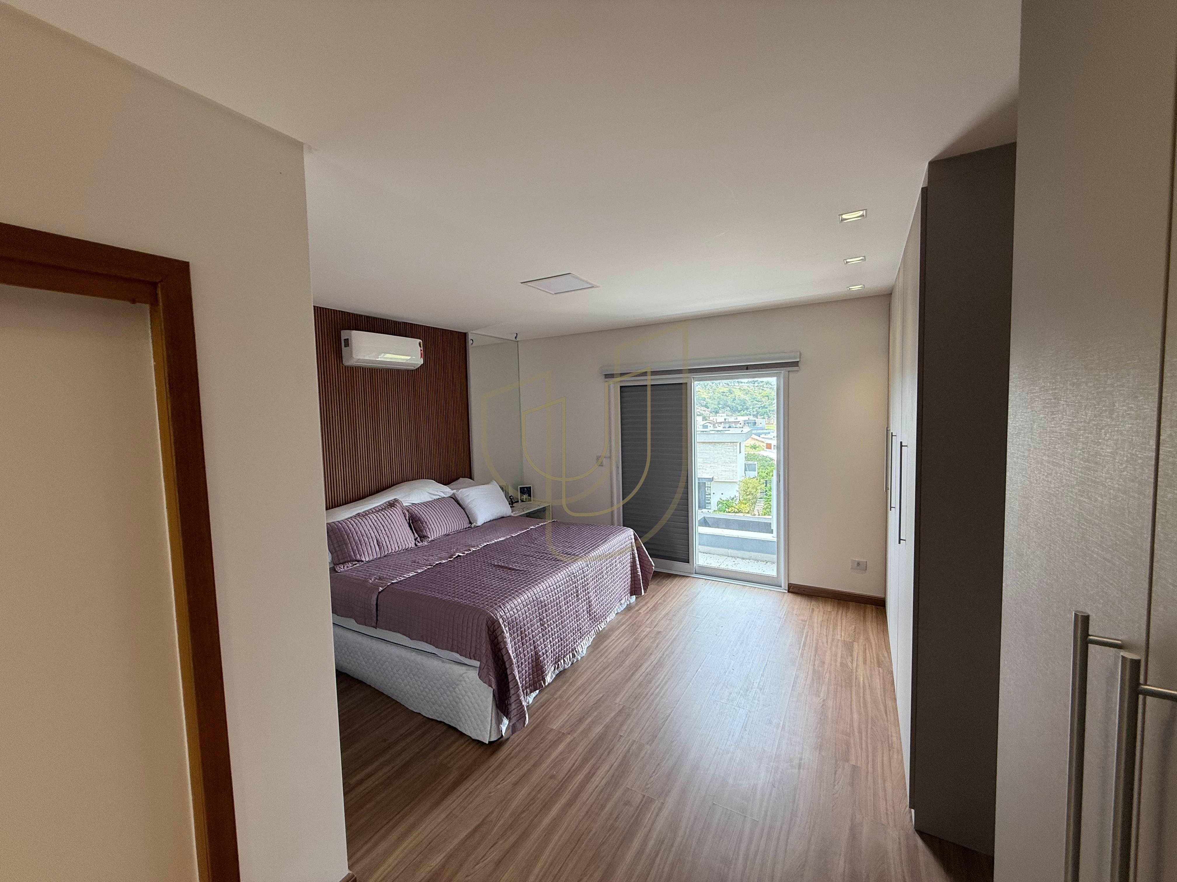 Casa com 3 su&iacute;tes no Alphaville II  São José dos Campos - 