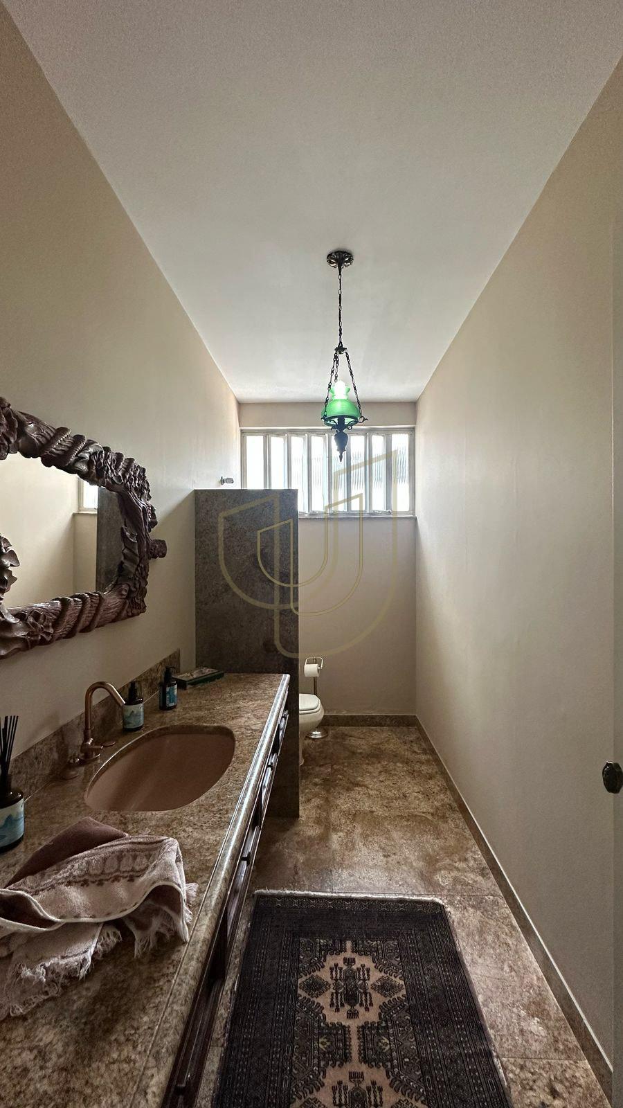 Casa T&eacute;rrea com 4 Su&iacute;tes no Jardim Esplanada Rua Pio XII São José dos Campos - 