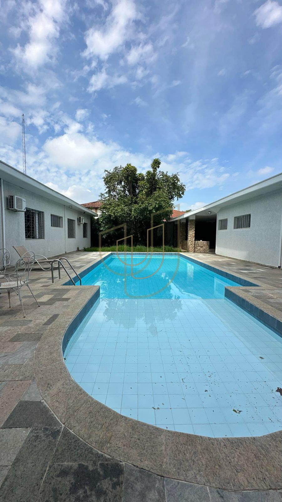 Casa T&eacute;rrea com 4 Su&iacute;tes no Jardim Esplanada Rua Pio XII São José dos Campos - 