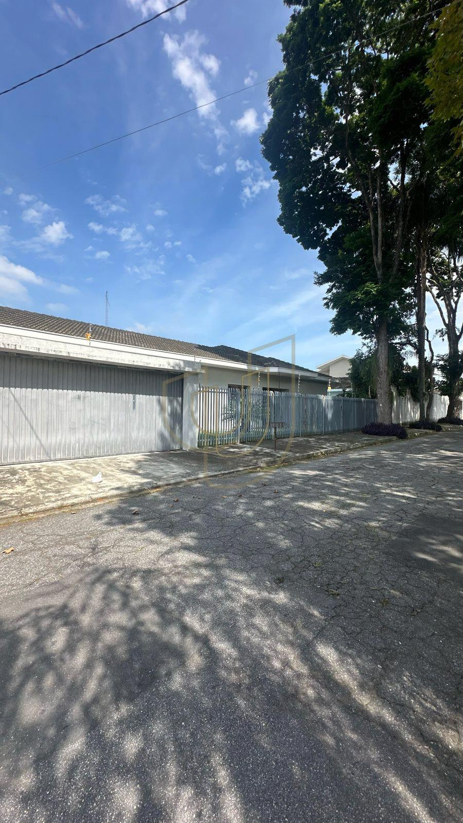 Casa T&eacute;rrea com 4 Su&iacute;tes no Jardim Esplanada Rua Pio XII São José dos Campos - 