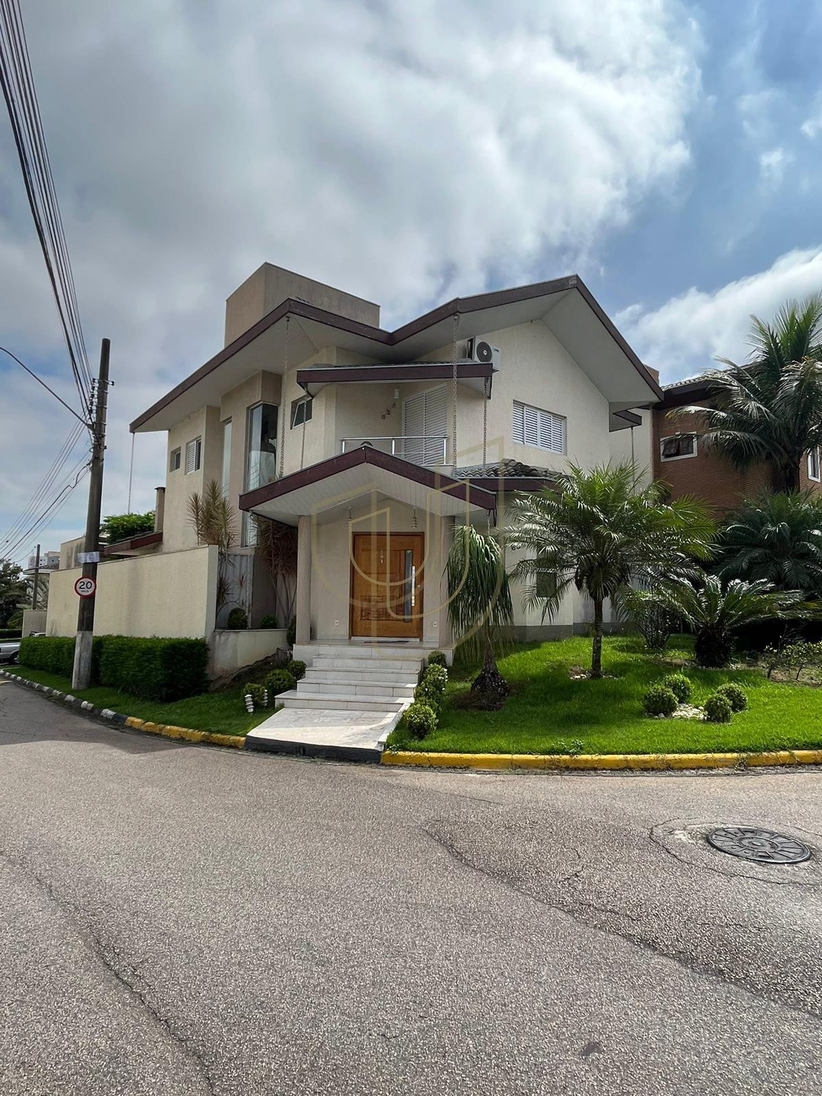 Casa com 3 Su&iacute;tes no Residencial Villa Branca I Avenida Villa Lobo Jacareí - 