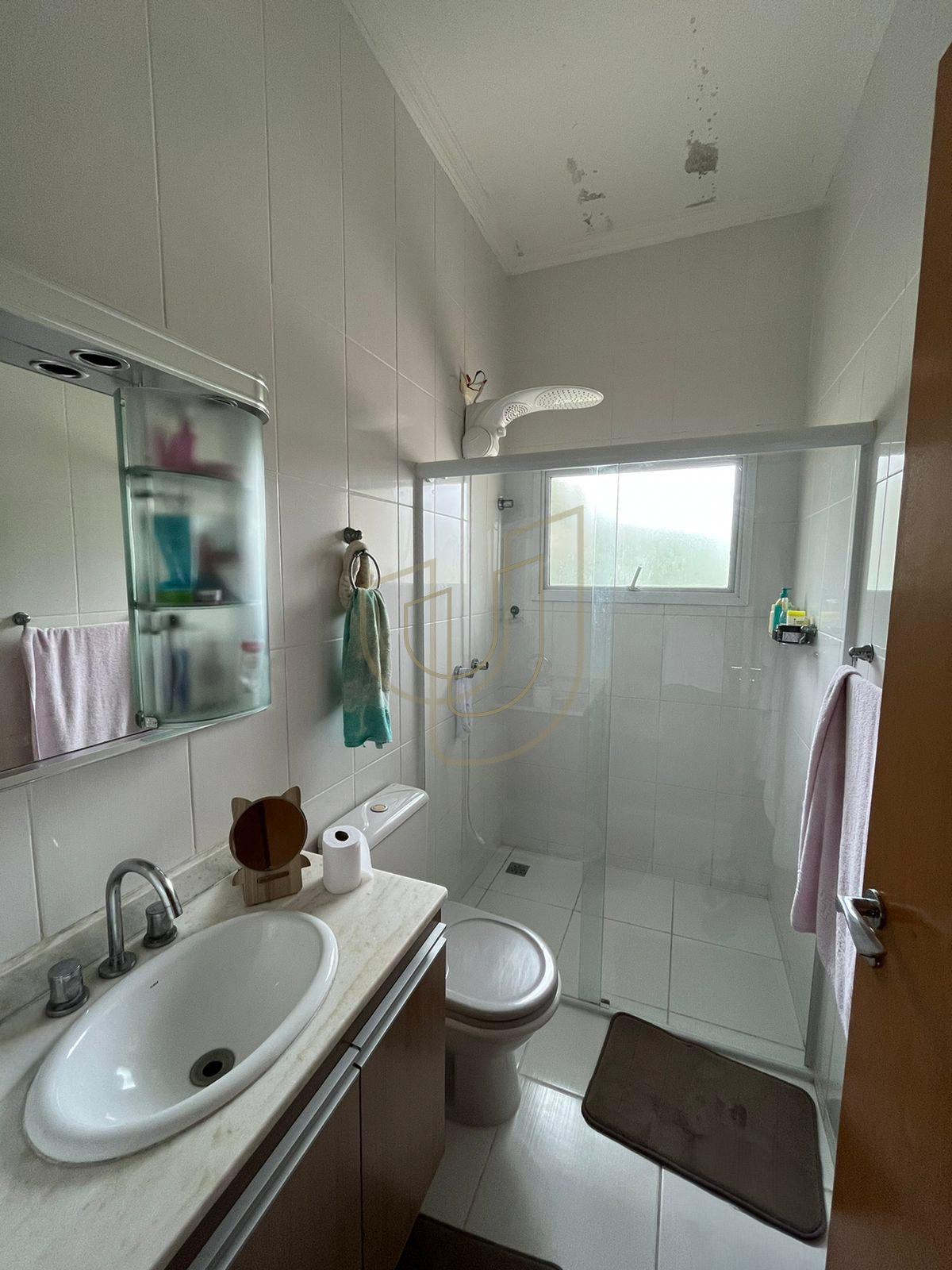 Casa com 3 Su&iacute;tes no Residencial Villa Branca I Avenida Villa Lobo Jacareí - 