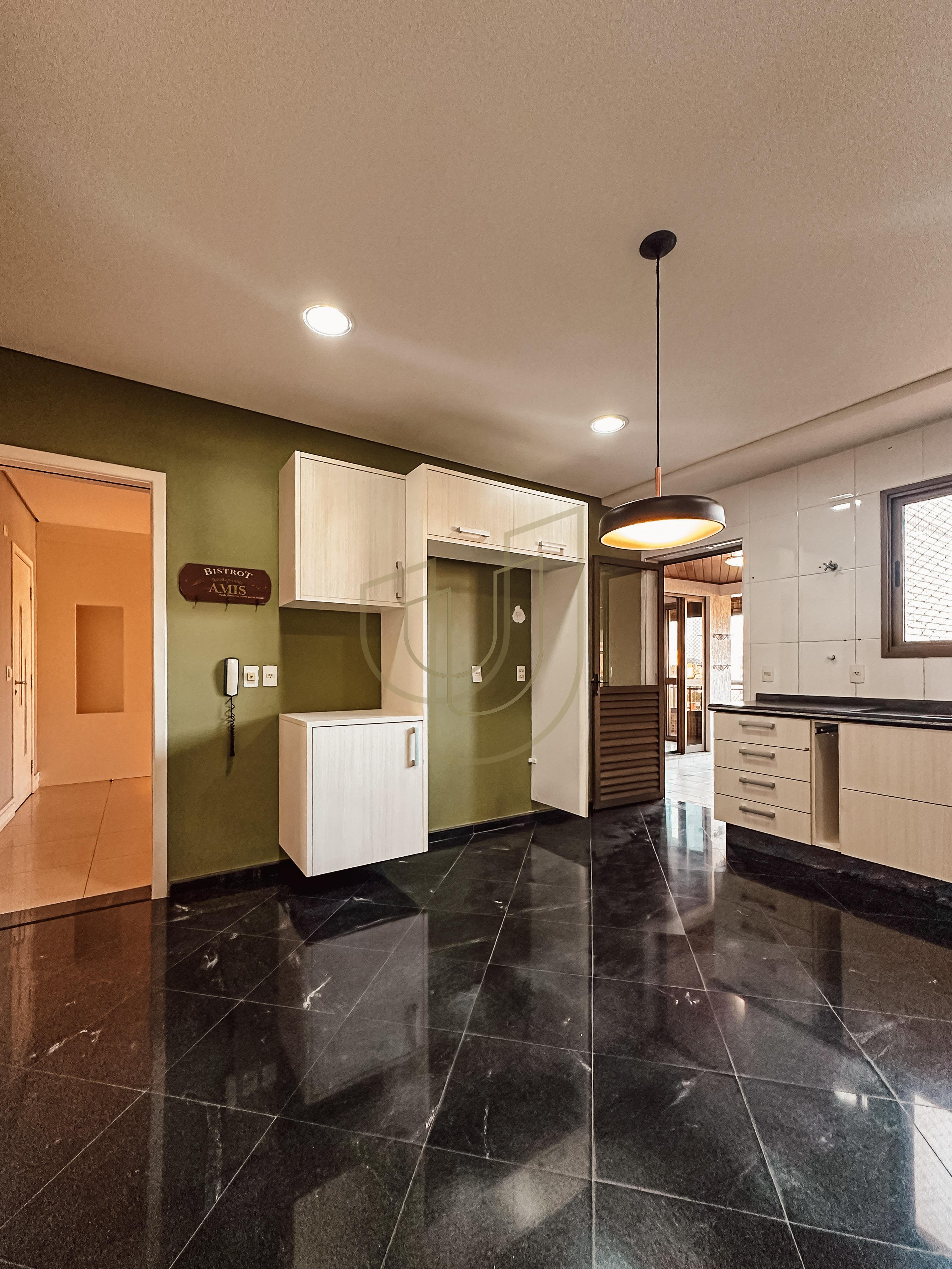 Apartamento com 4 Su&iacute;tes no Condom&iacute;nio Edif&iacute;cio Bonaire Rua Doutor Jorge de Oliveira Coutinho São José dos Campos - 