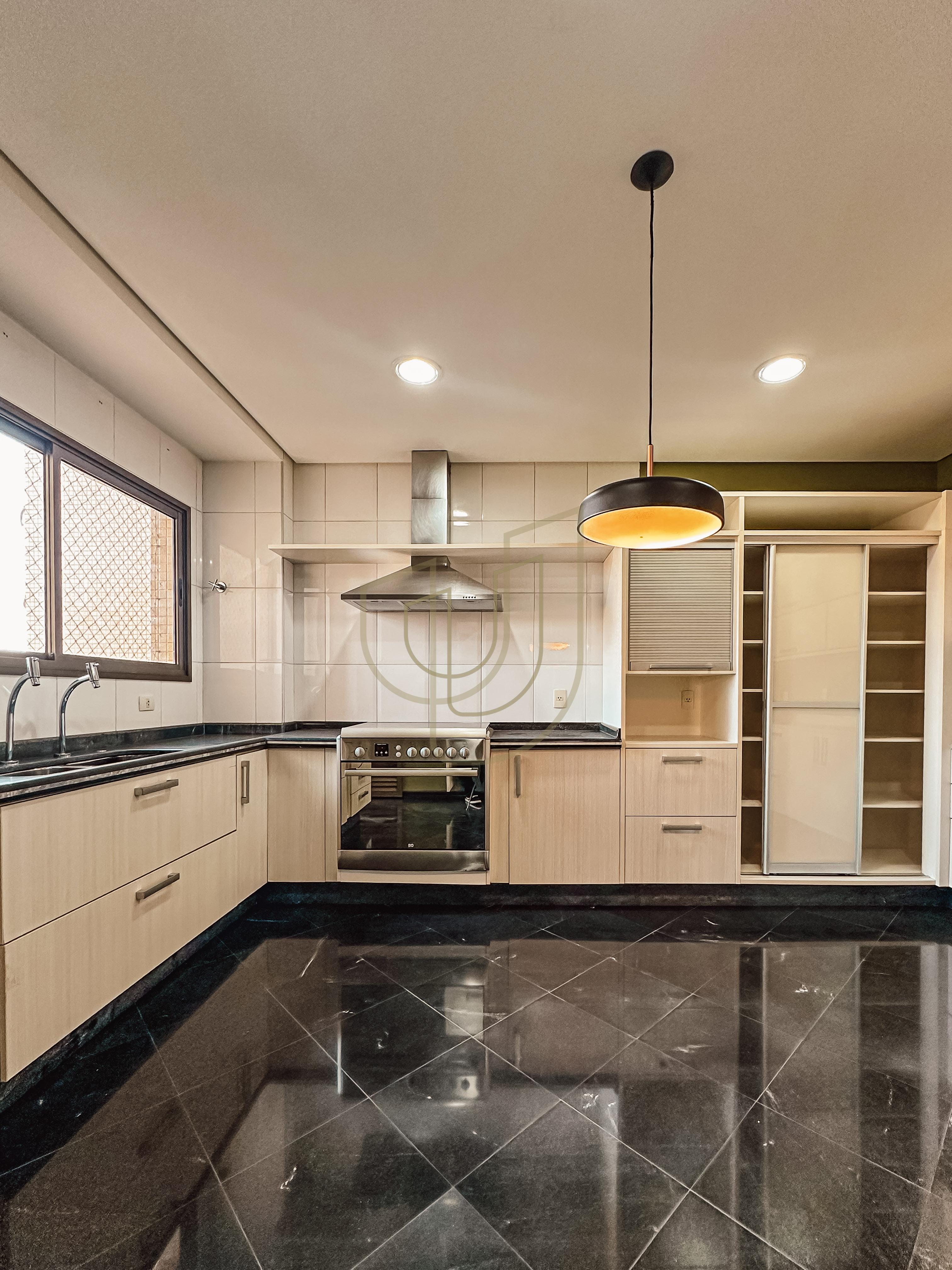 Apartamento com 4 Su&iacute;tes no Condom&iacute;nio Edif&iacute;cio Bonaire Rua Doutor Jorge de Oliveira Coutinho São José dos Campos - 