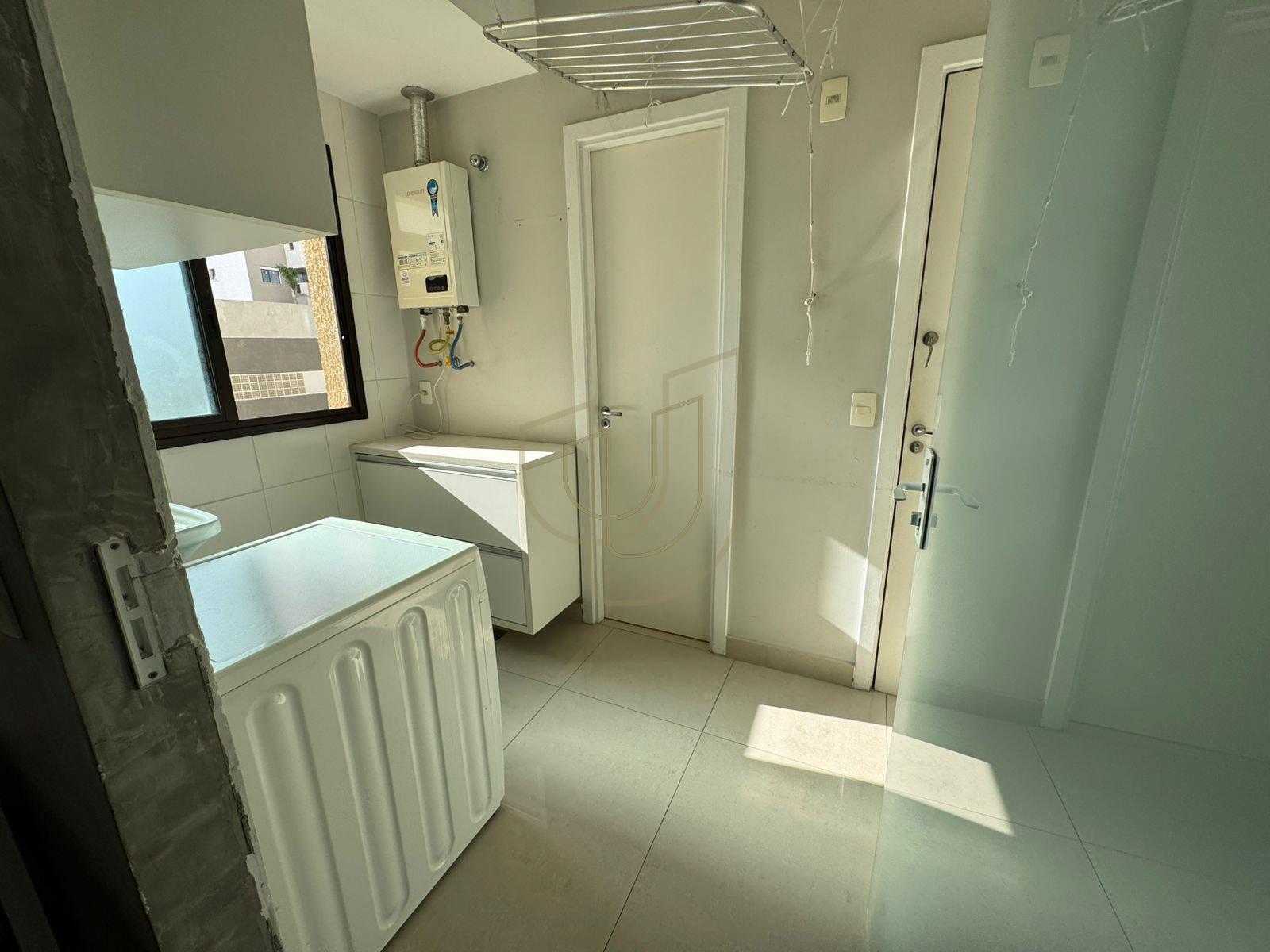 Apartamento com 3 Dormit&oacute;rios no Esplanada Resort Rua Laurent Martins São José dos Campos - 