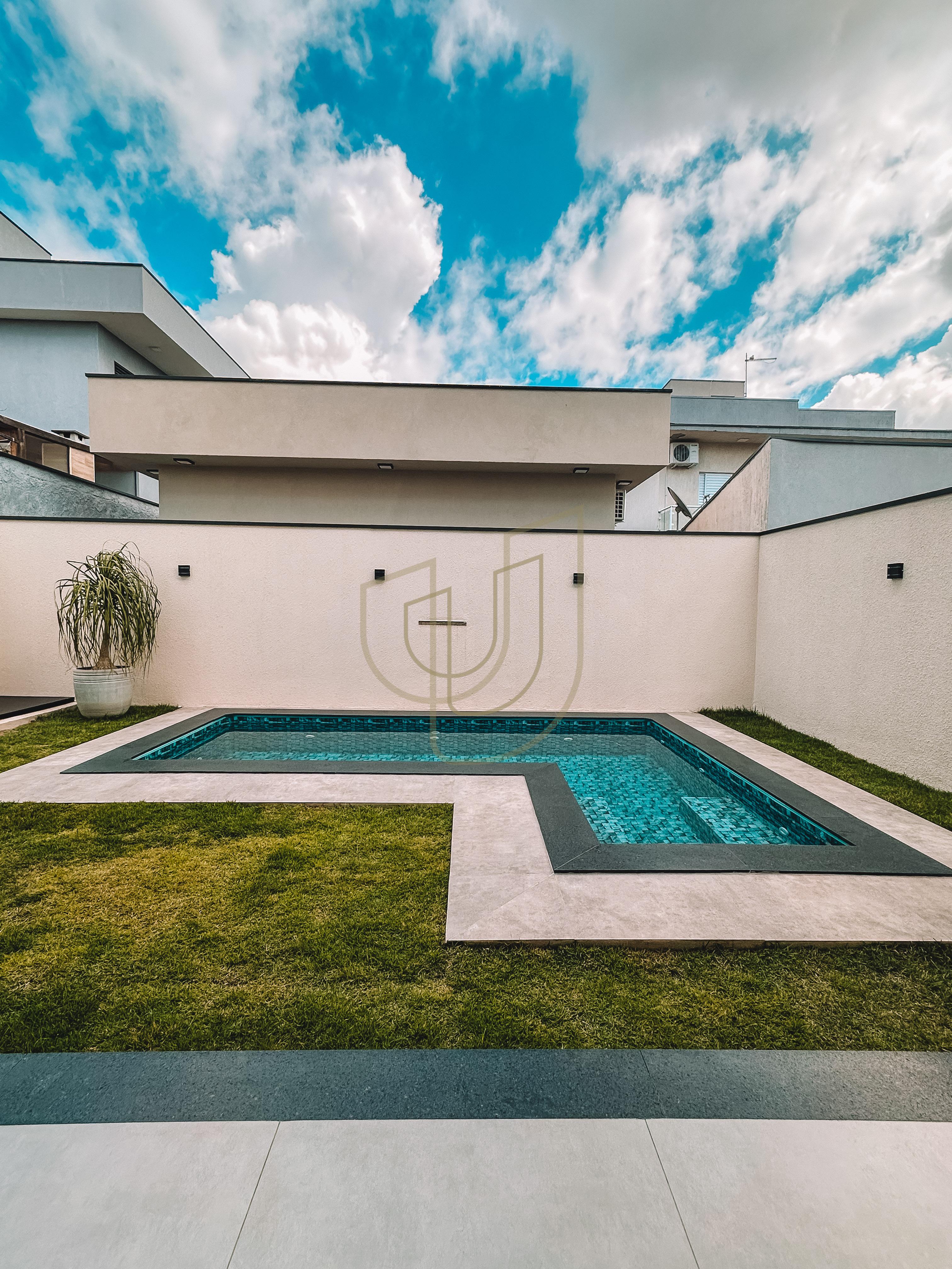 Sobrado com 3 Dormit&oacute;rios no Residencial Foga&ccedil;a Rod. General Euryale de Jesus Zerbine, 59 Jacareí - 