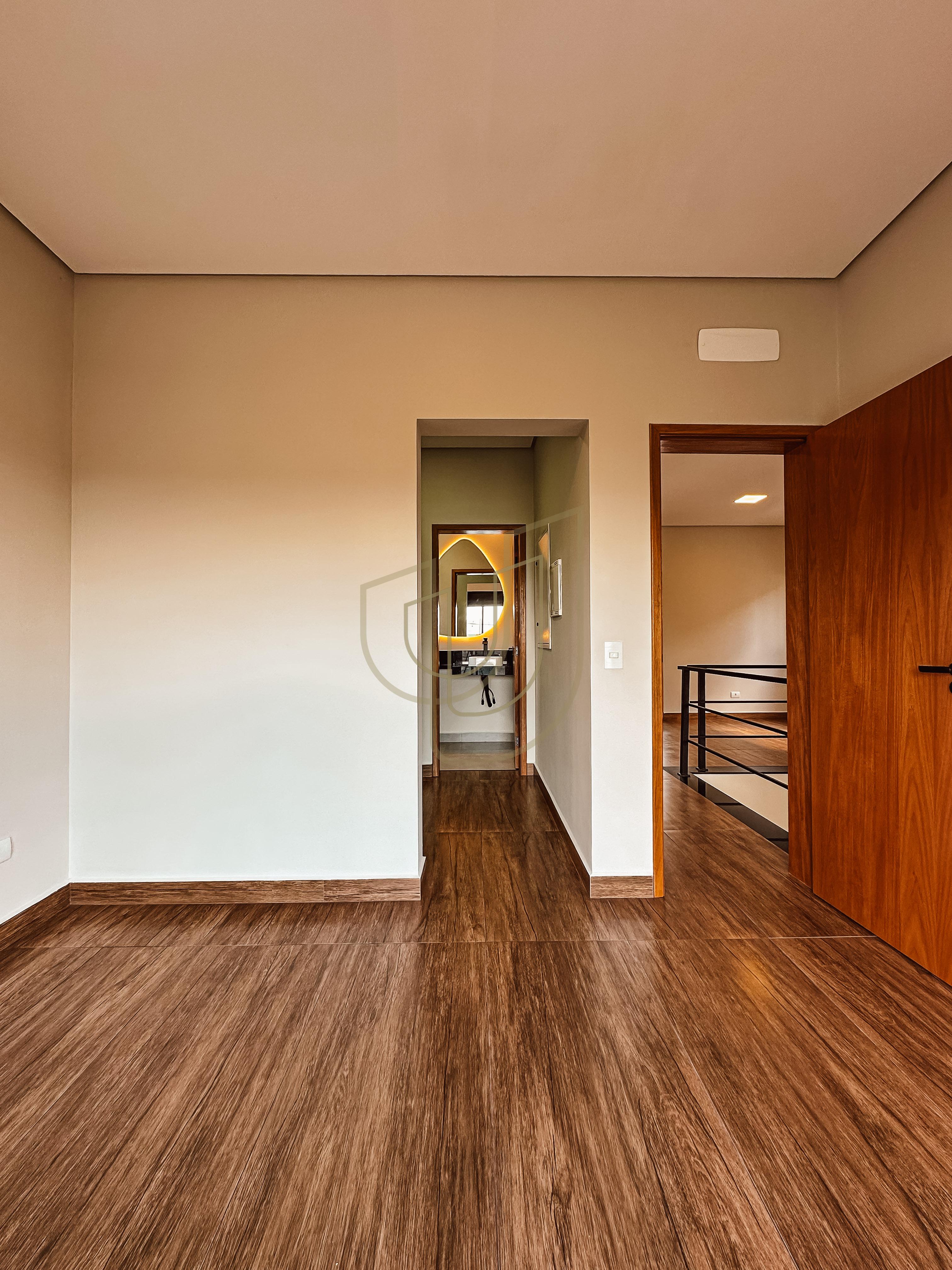 Sobrado com 3 Dormit&oacute;rios no Residencial Foga&ccedil;a Rod. General Euryale de Jesus Zerbine, 59 Jacareí - 