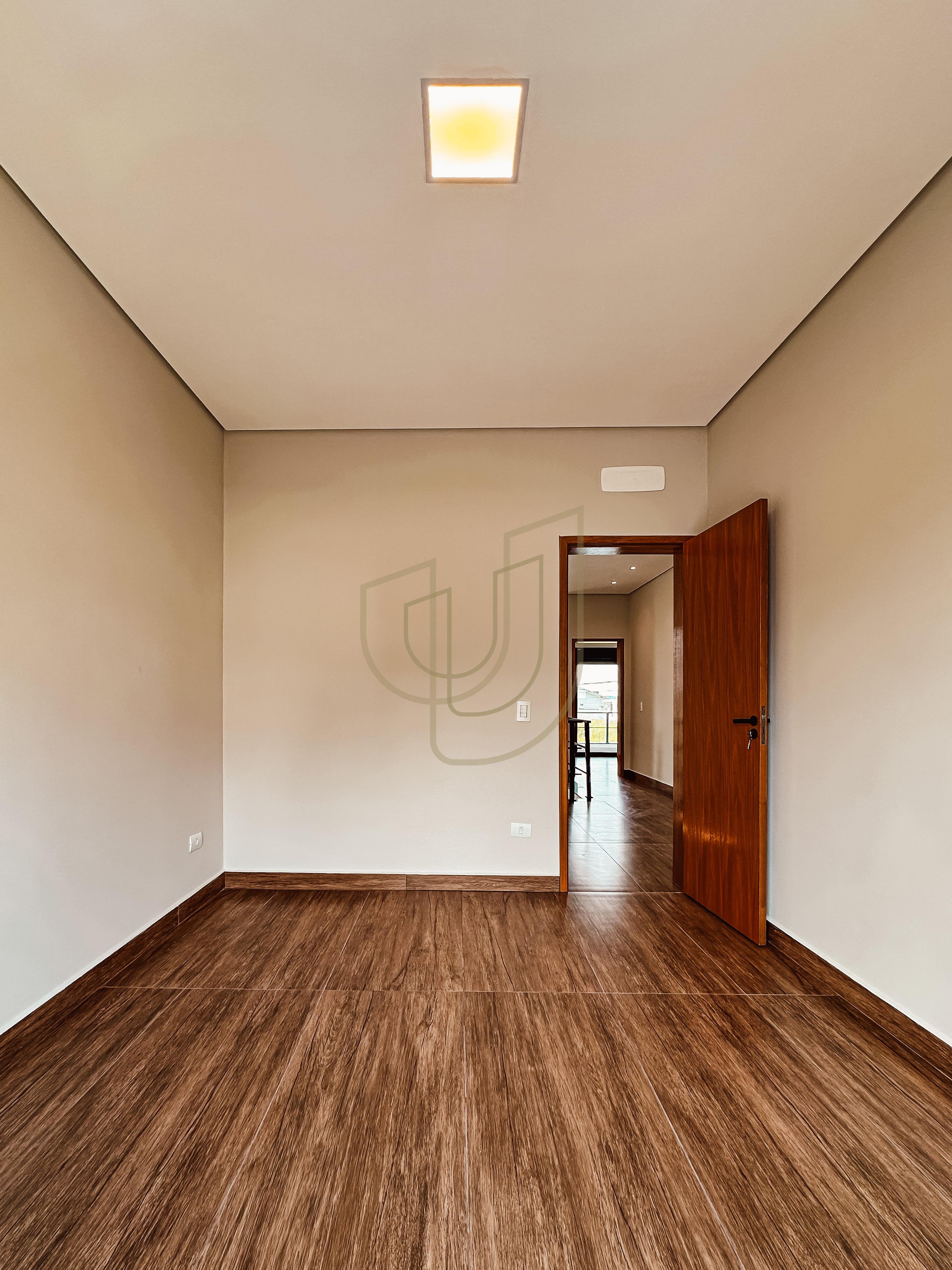 Sobrado com 3 Dormit&oacute;rios no Residencial Foga&ccedil;a Rod. General Euryale de Jesus Zerbine, 59 Jacareí - 