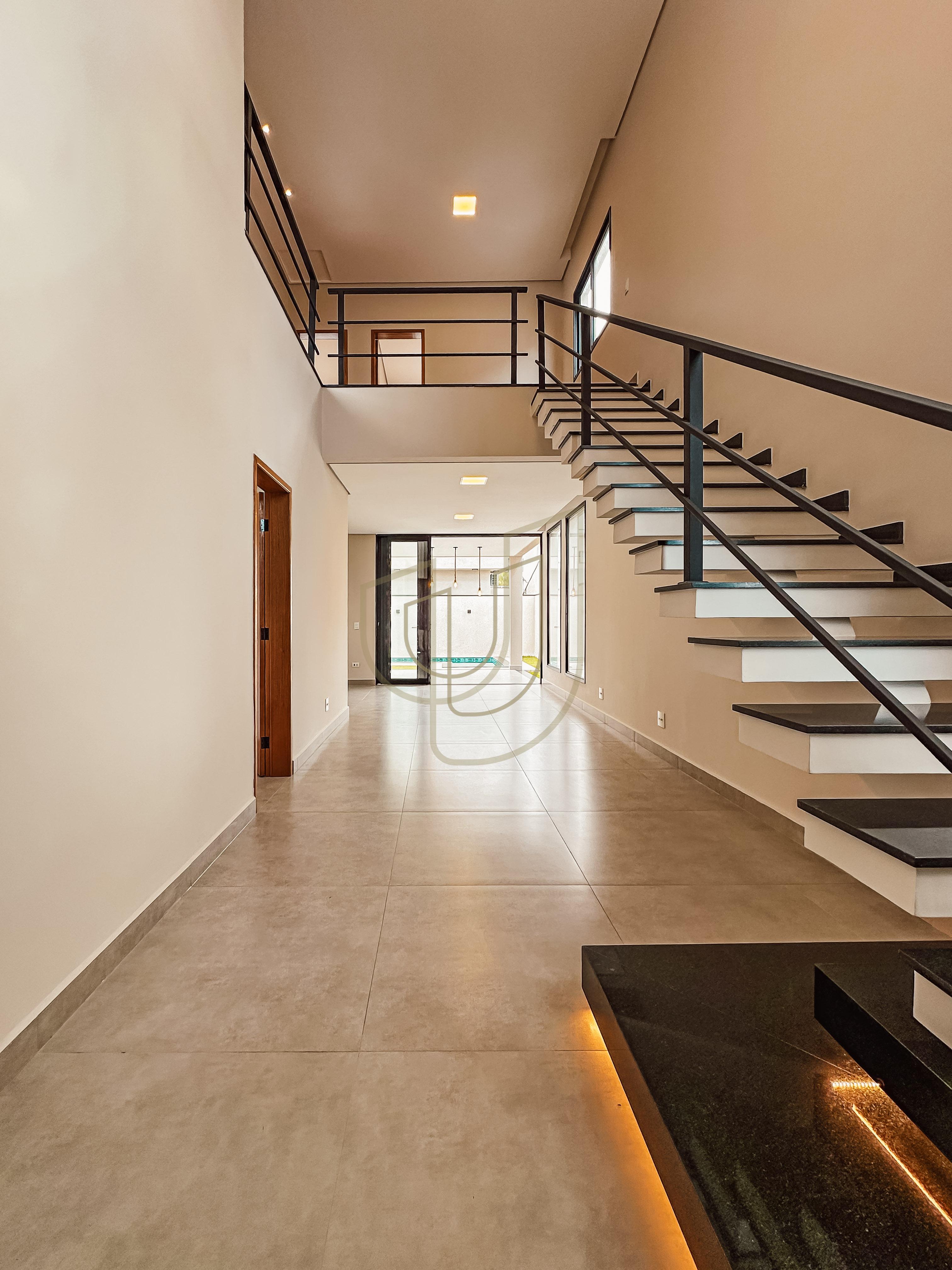 Sobrado com 3 Dormit&oacute;rios no Residencial Foga&ccedil;a Rod. General Euryale de Jesus Zerbine, 59 Jacareí - 