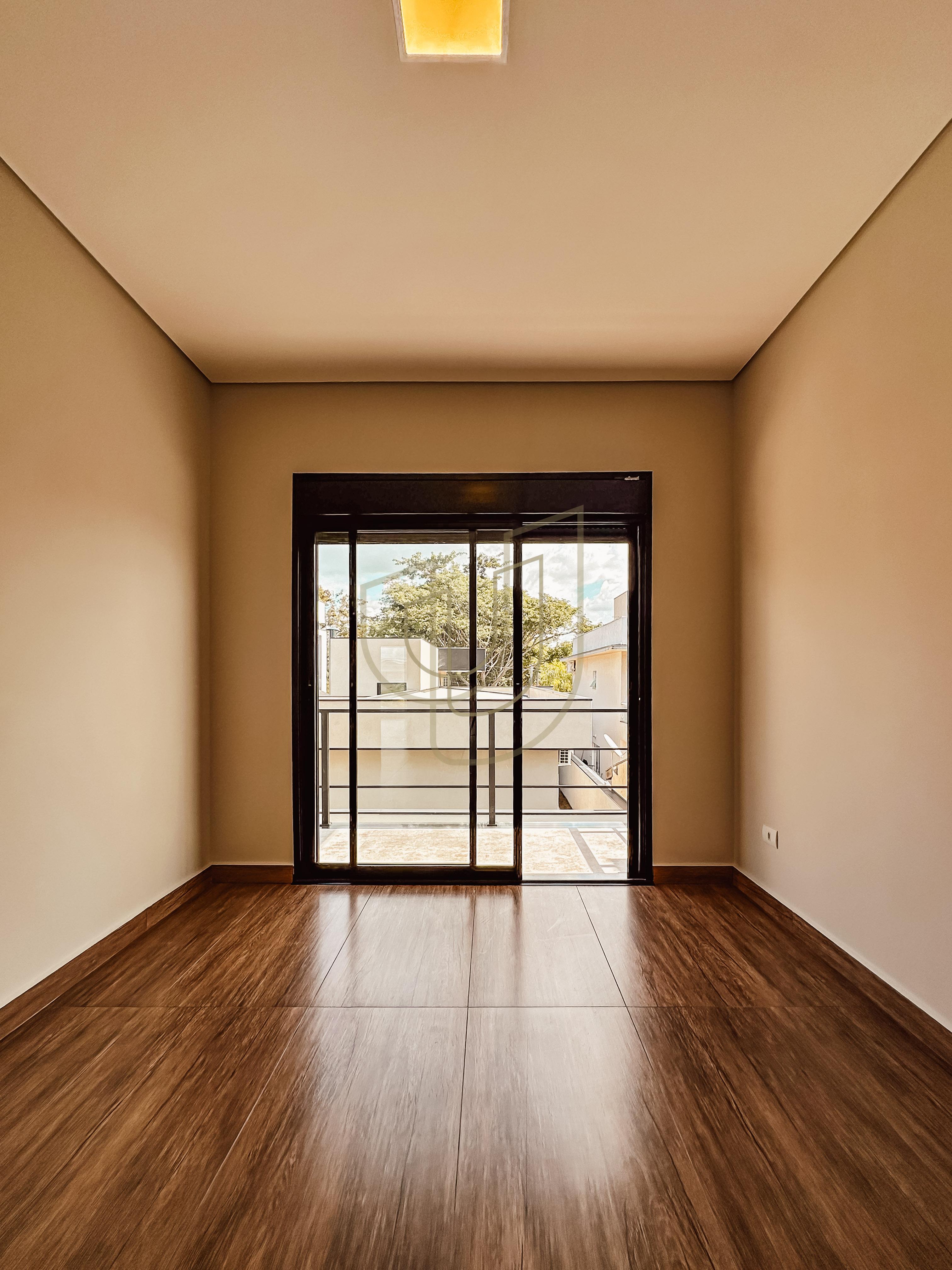 Sobrado com 3 Dormit&oacute;rios no Residencial Foga&ccedil;a Rod. General Euryale de Jesus Zerbine, 59 Jacareí - 