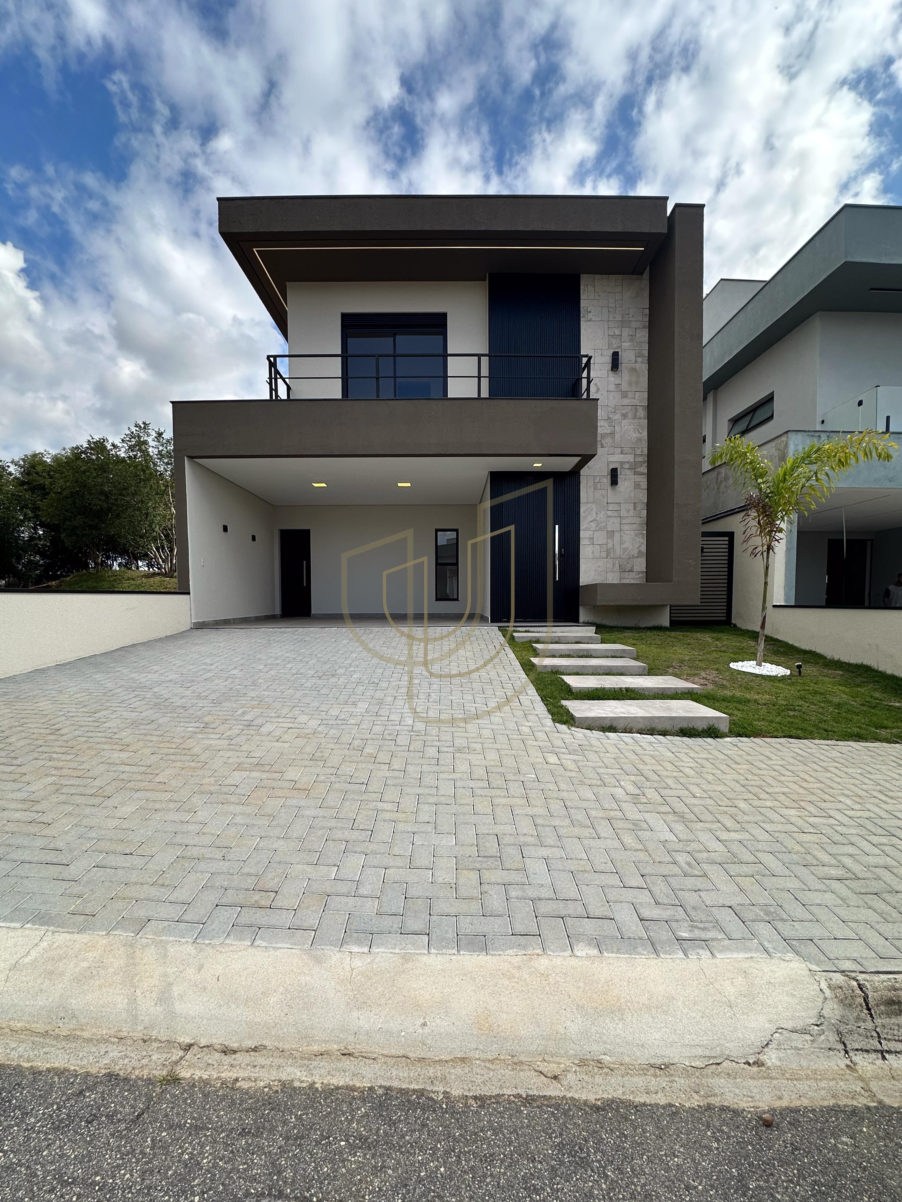 Sobrado com 3 Dormit&oacute;rios no Residencial Foga&ccedil;a Rod. General Euryale de Jesus Zerbine, 59 Jacareí - 