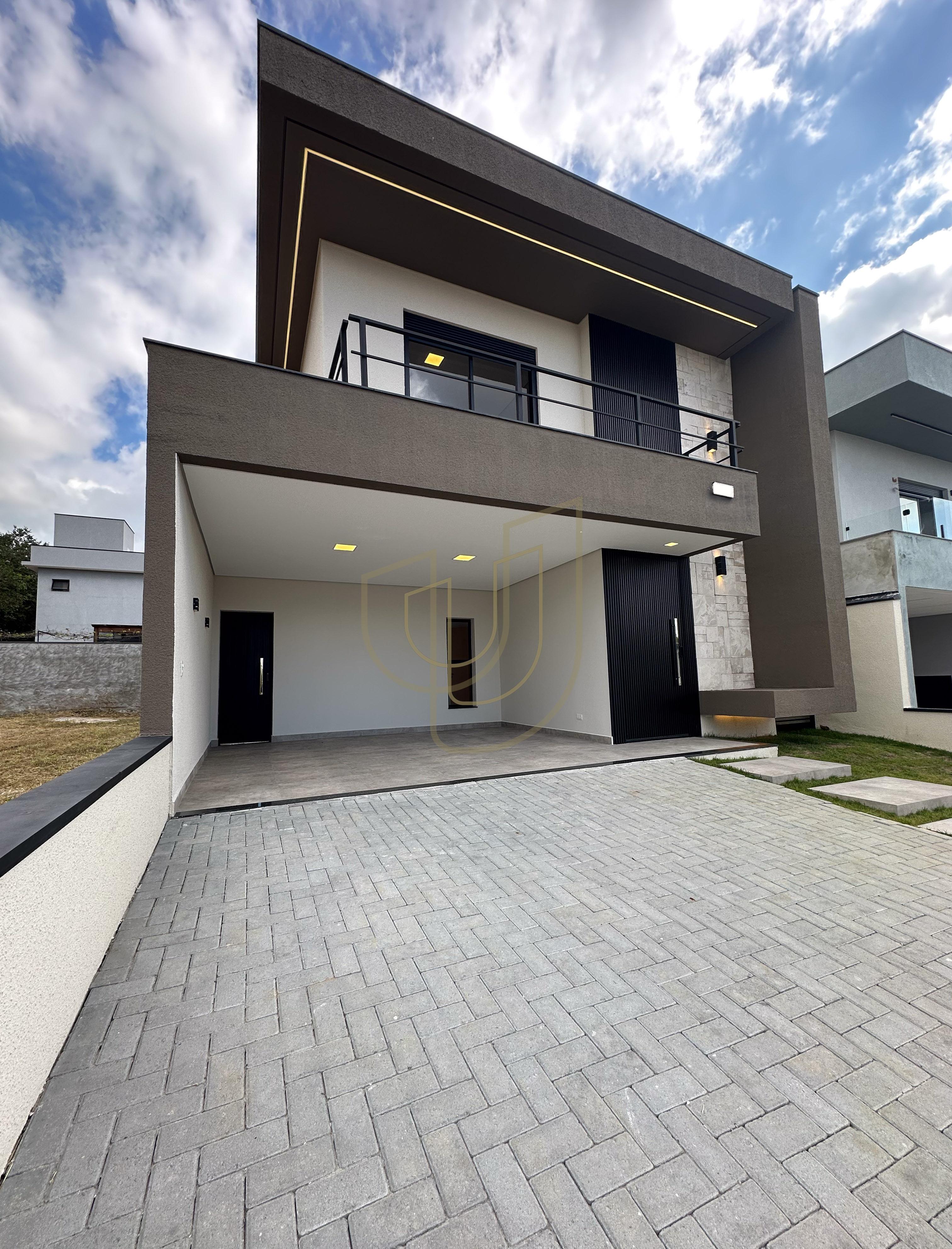 Sobrado com 3 Dormit&oacute;rios no Residencial Foga&ccedil;a Rod. General Euryale de Jesus Zerbine, 59 Jacareí - 