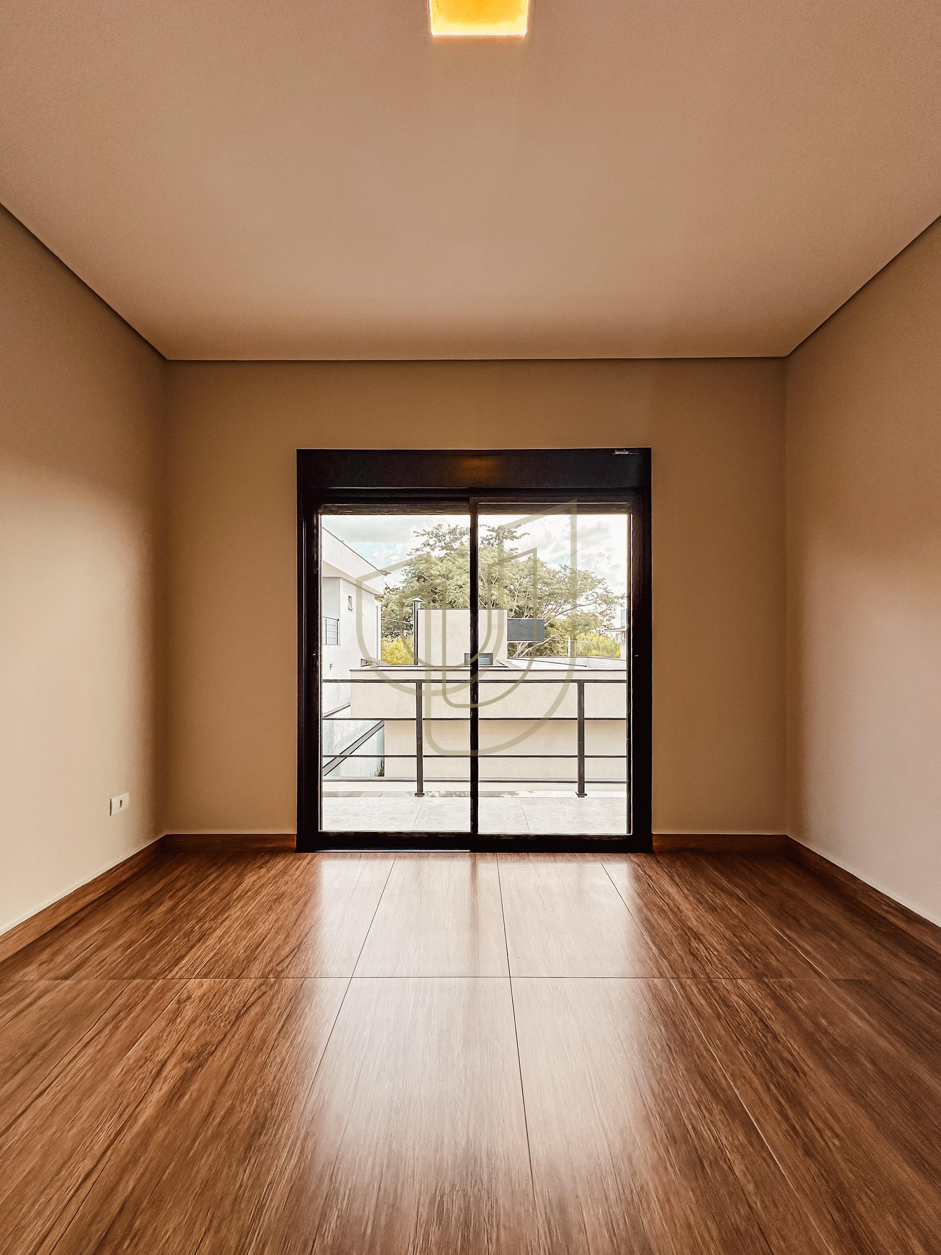 Sobrado com 3 Dormit&oacute;rios no Residencial Foga&ccedil;a Rod. General Euryale de Jesus Zerbine, 59 Jacareí - 