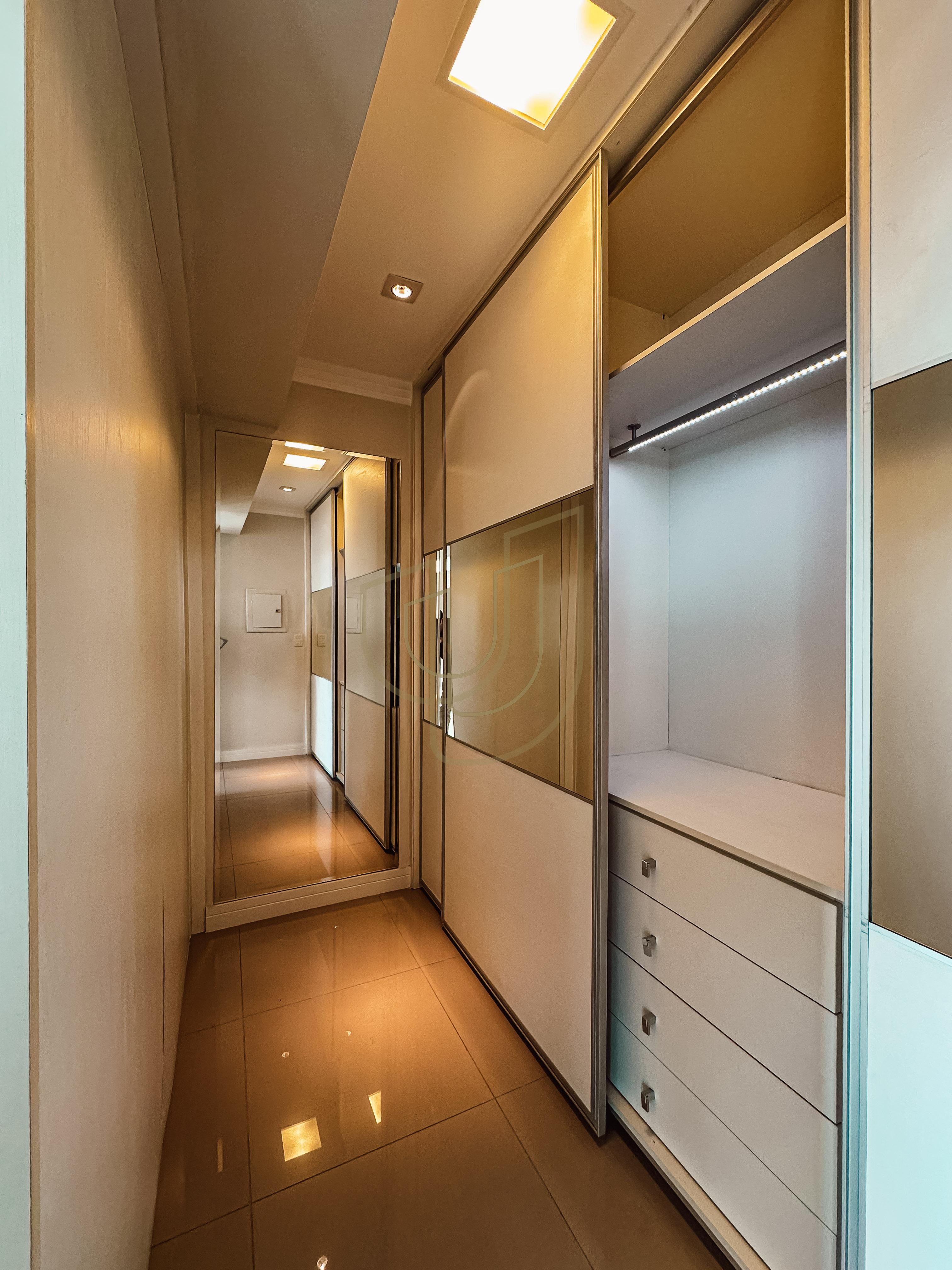 Cobertura Duplex com 4 Su&iacute;tes no Veredas do Sol Rua dos Arenques São José dos Campos - 