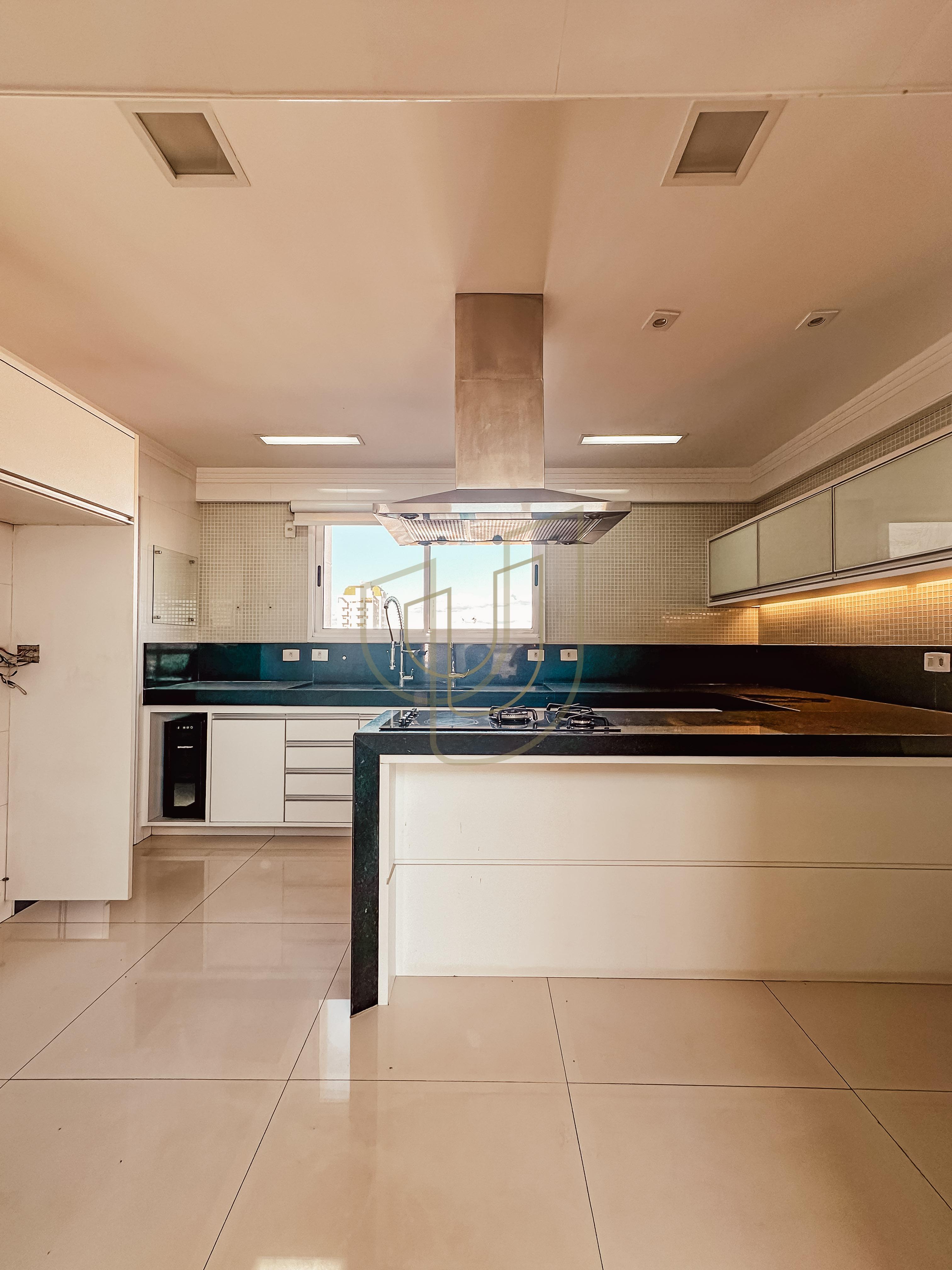 Cobertura Duplex com 4 Su&iacute;tes no Veredas do Sol Rua dos Arenques São José dos Campos - 