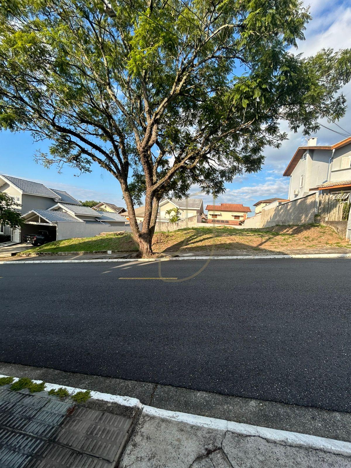 Terreno de 344 m&sup2; no Altos da Serra I Avenida Possidonio José de Freitas São José dos Campos - 