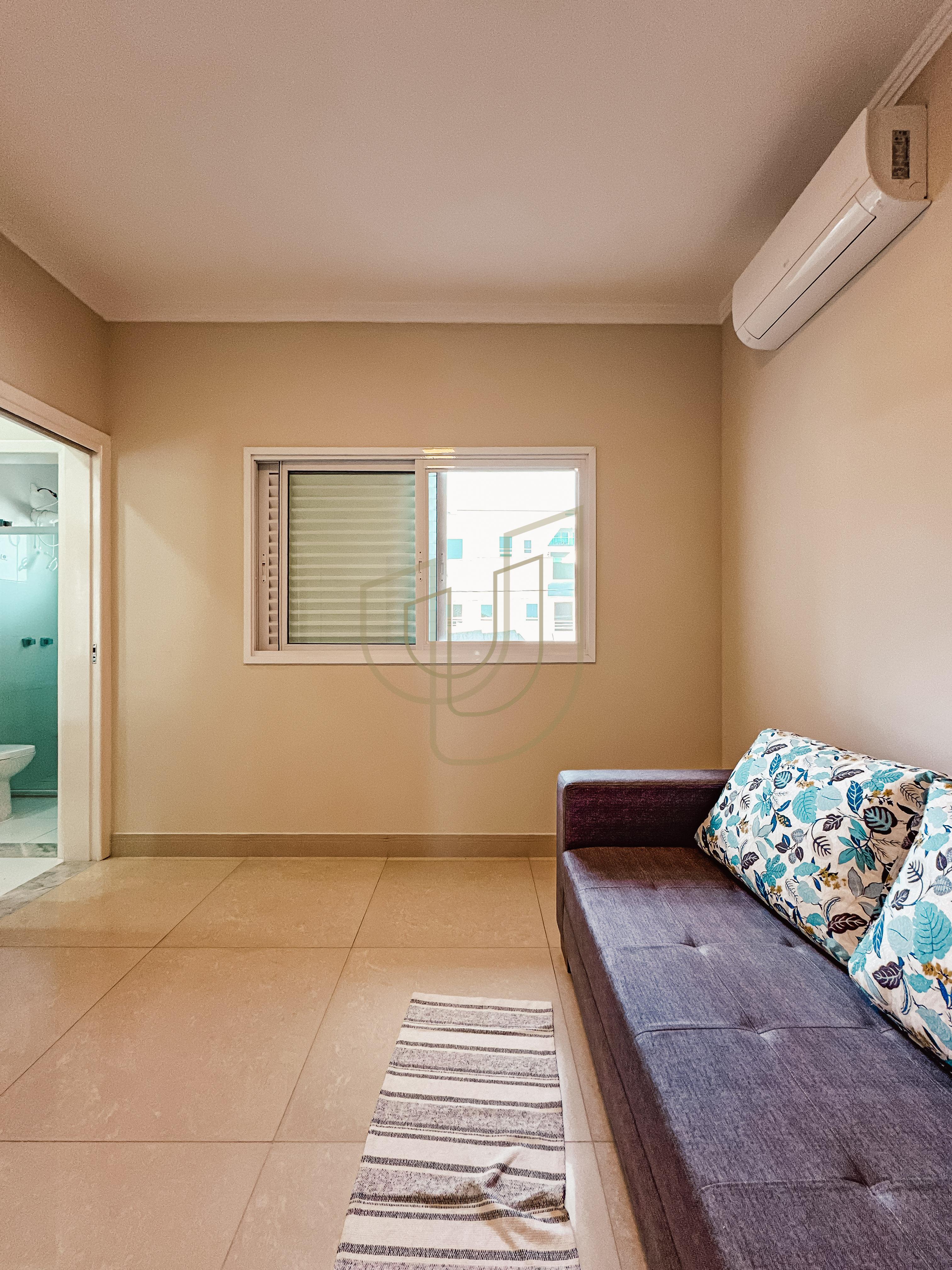 Sobrado com 4 Su&iacute;tes no Residencial Jaguary Av. Aquarela do Brasil São José dos Campos - 