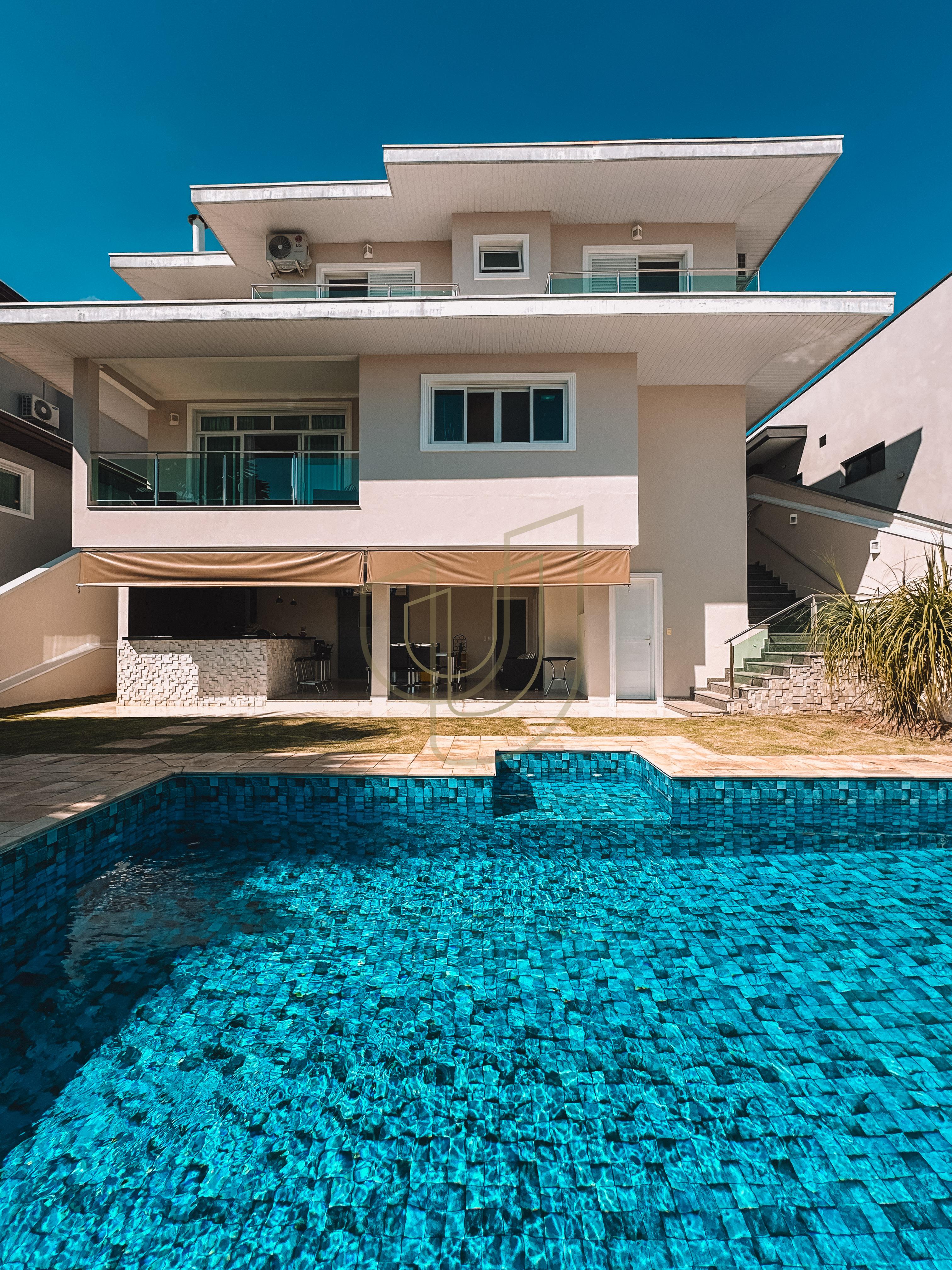 Sobrado com 4 Su&iacute;tes no Residencial Jaguary Av. Aquarela do Brasil São José dos Campos - 