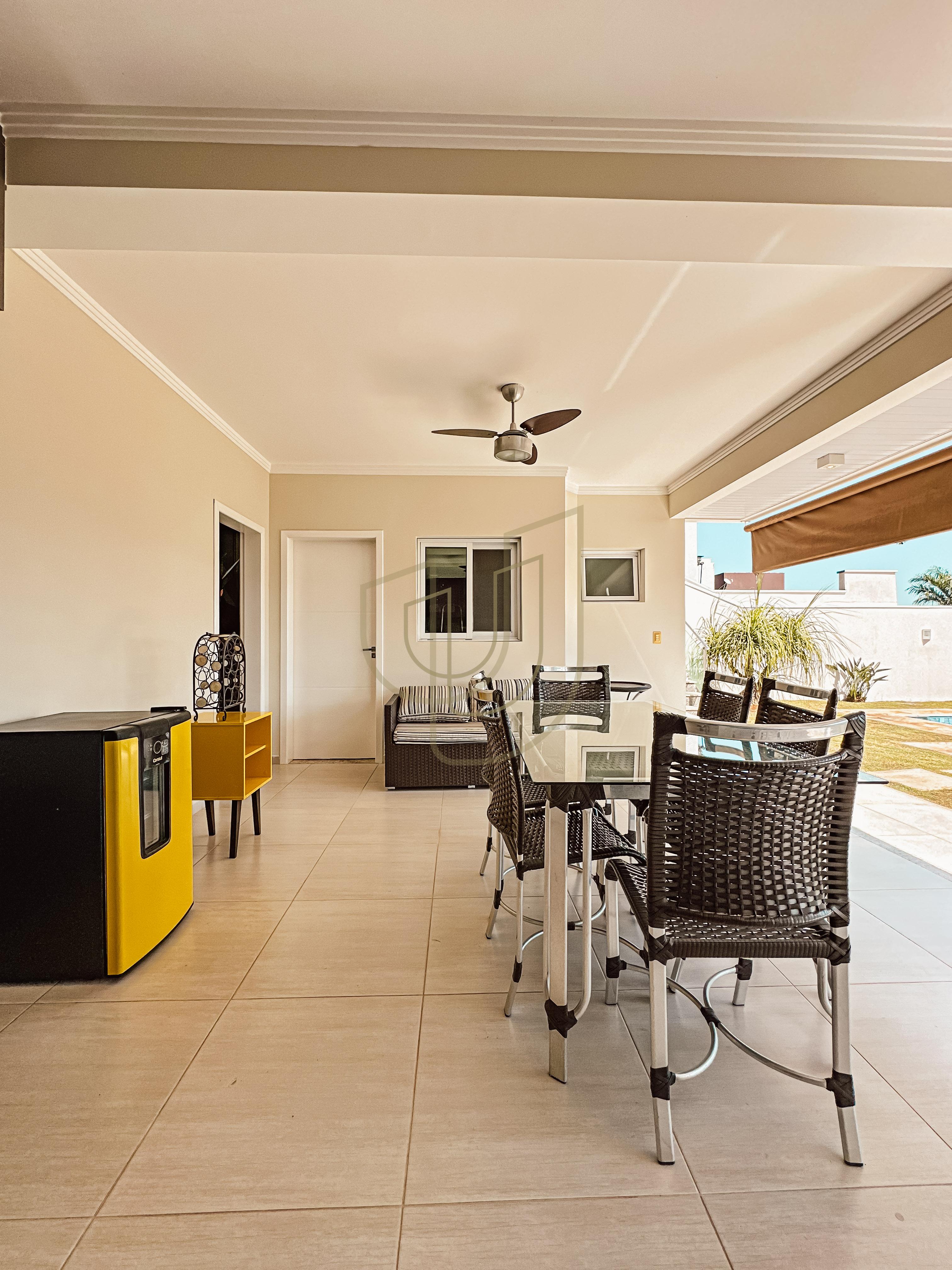 Sobrado com 4 Su&iacute;tes no Residencial Jaguary Av. Aquarela do Brasil São José dos Campos - 