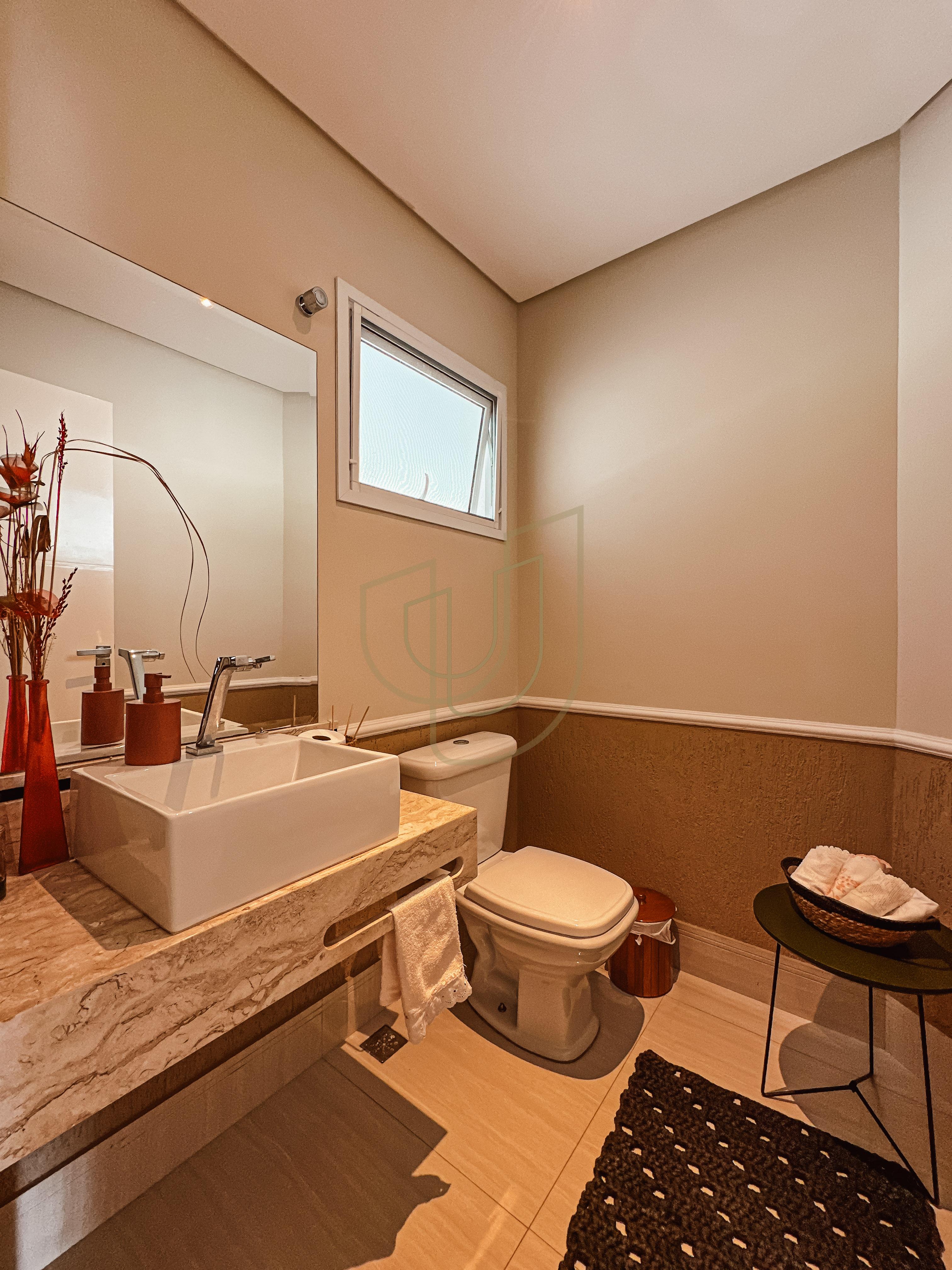 Sobrado com 4 Su&iacute;tes no Residencial Jaguary Av. Aquarela do Brasil São José dos Campos - 