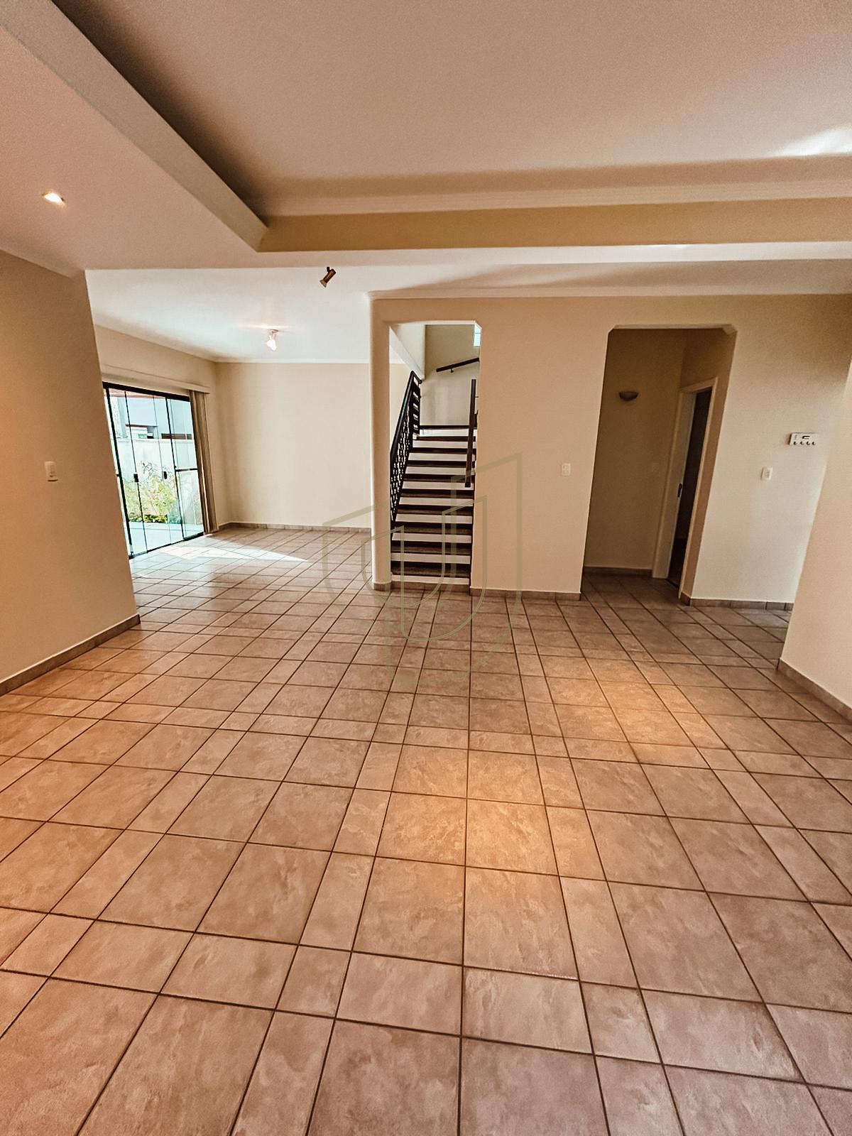 Casa com 4 Quartos no Altos da Serra I Avenida Possidonio José de Freitas São José dos Campos - 