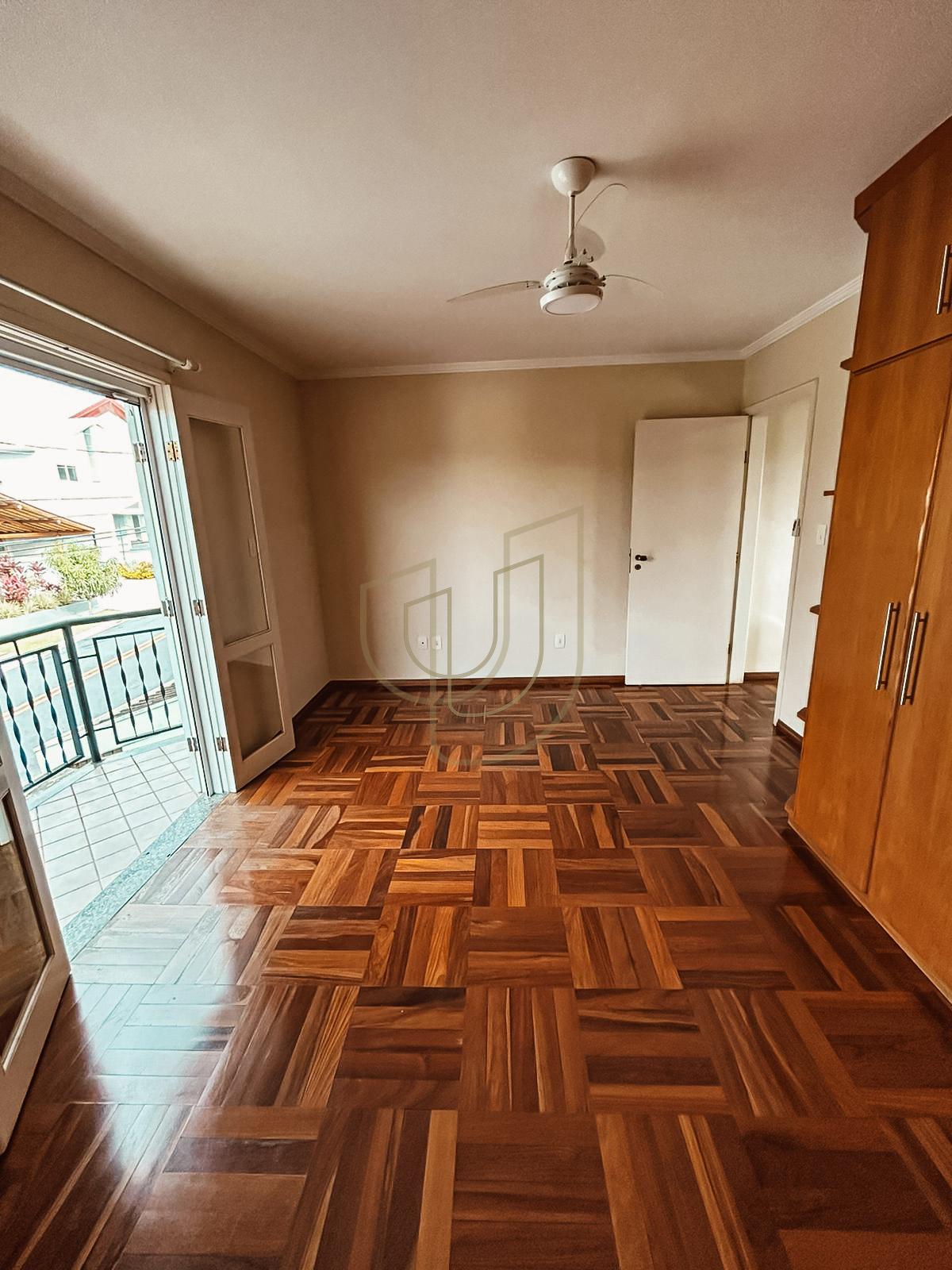 Casa com 4 Quartos no Altos da Serra I Avenida Possidonio José de Freitas São José dos Campos - 