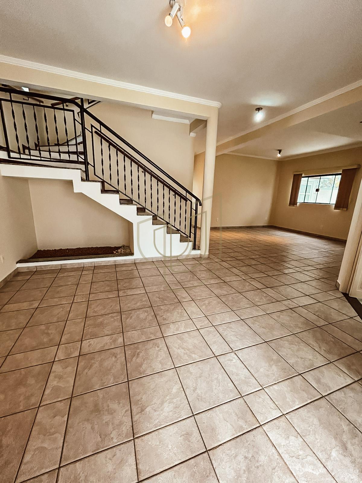 Casa com 4 Quartos no Altos da Serra I Avenida Possidonio José de Freitas São José dos Campos - 