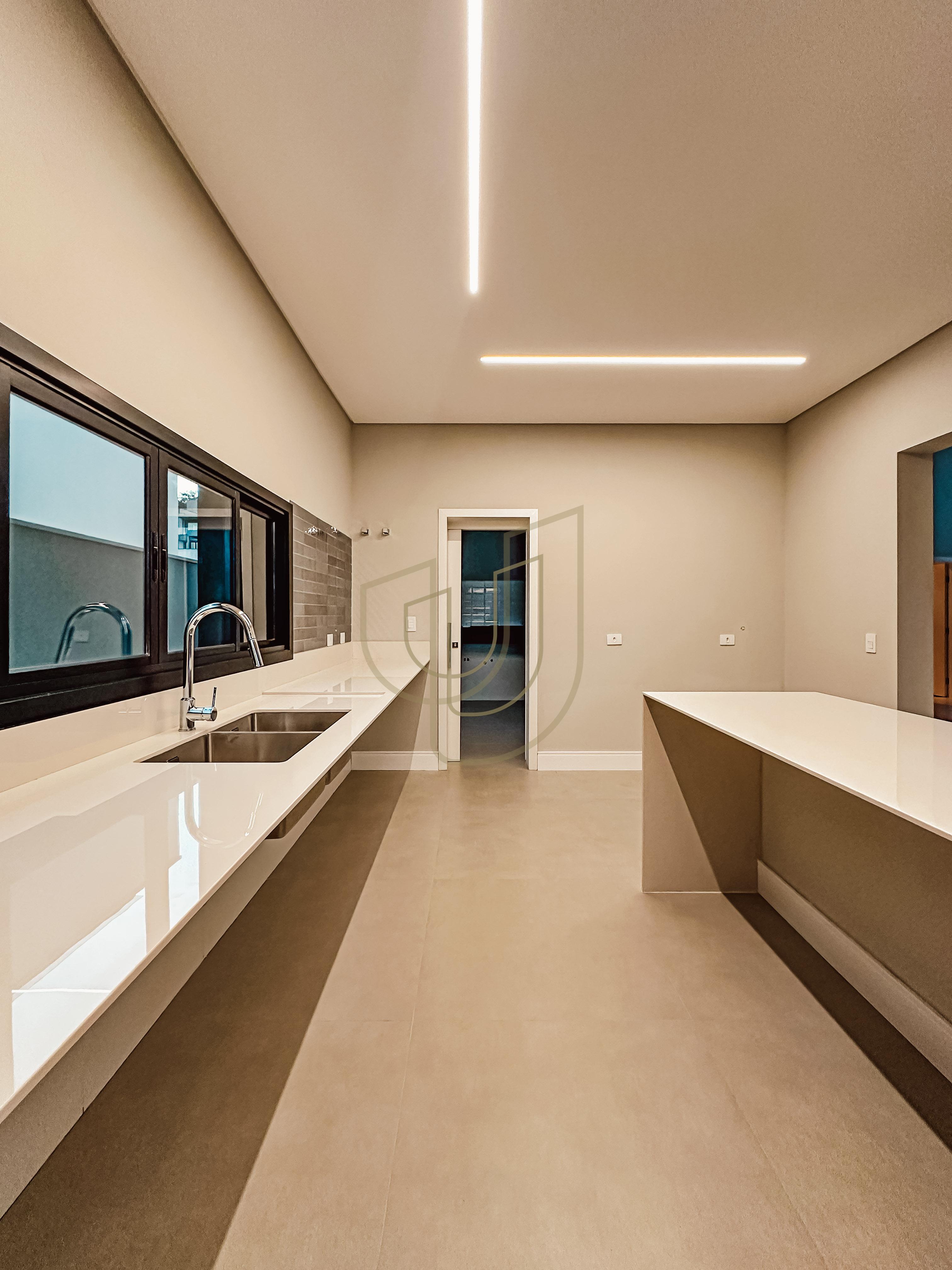 Casa com 4 Su&iacute;tes no Alphaville II R. Cabriúva, 200 São José dos Campos - 