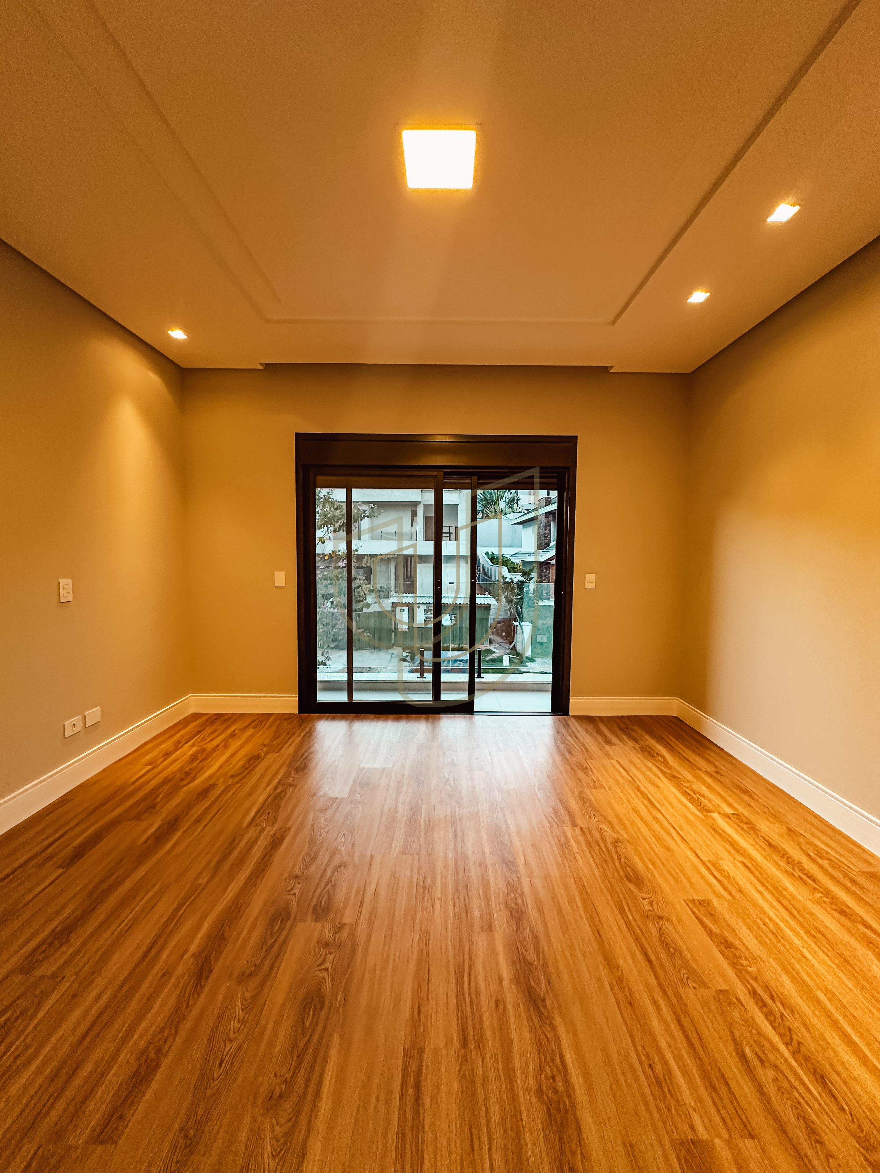 Casa com 4 Su&iacute;tes no Alphaville II R. Cabriúva, 200 São José dos Campos - 