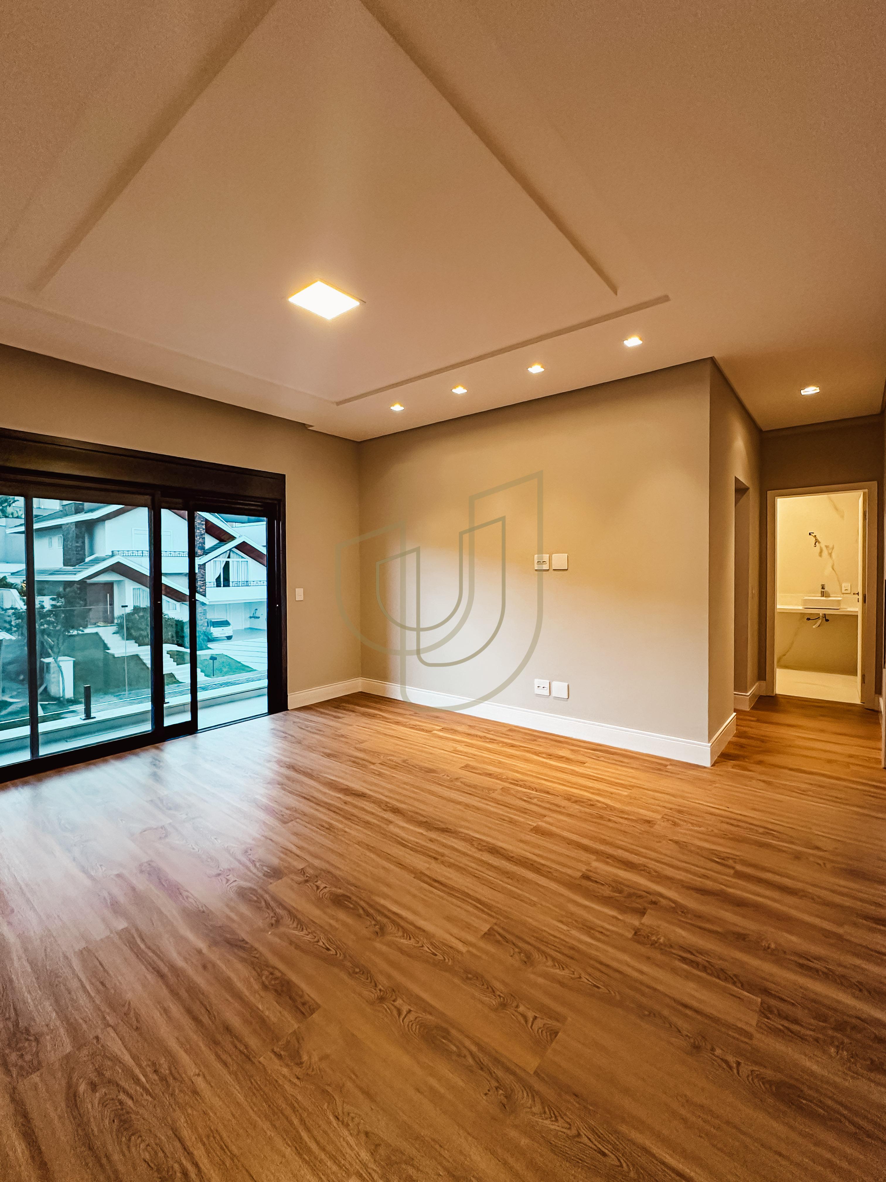 Casa com 4 Su&iacute;tes no Alphaville II R. Cabriúva, 200 São José dos Campos - 