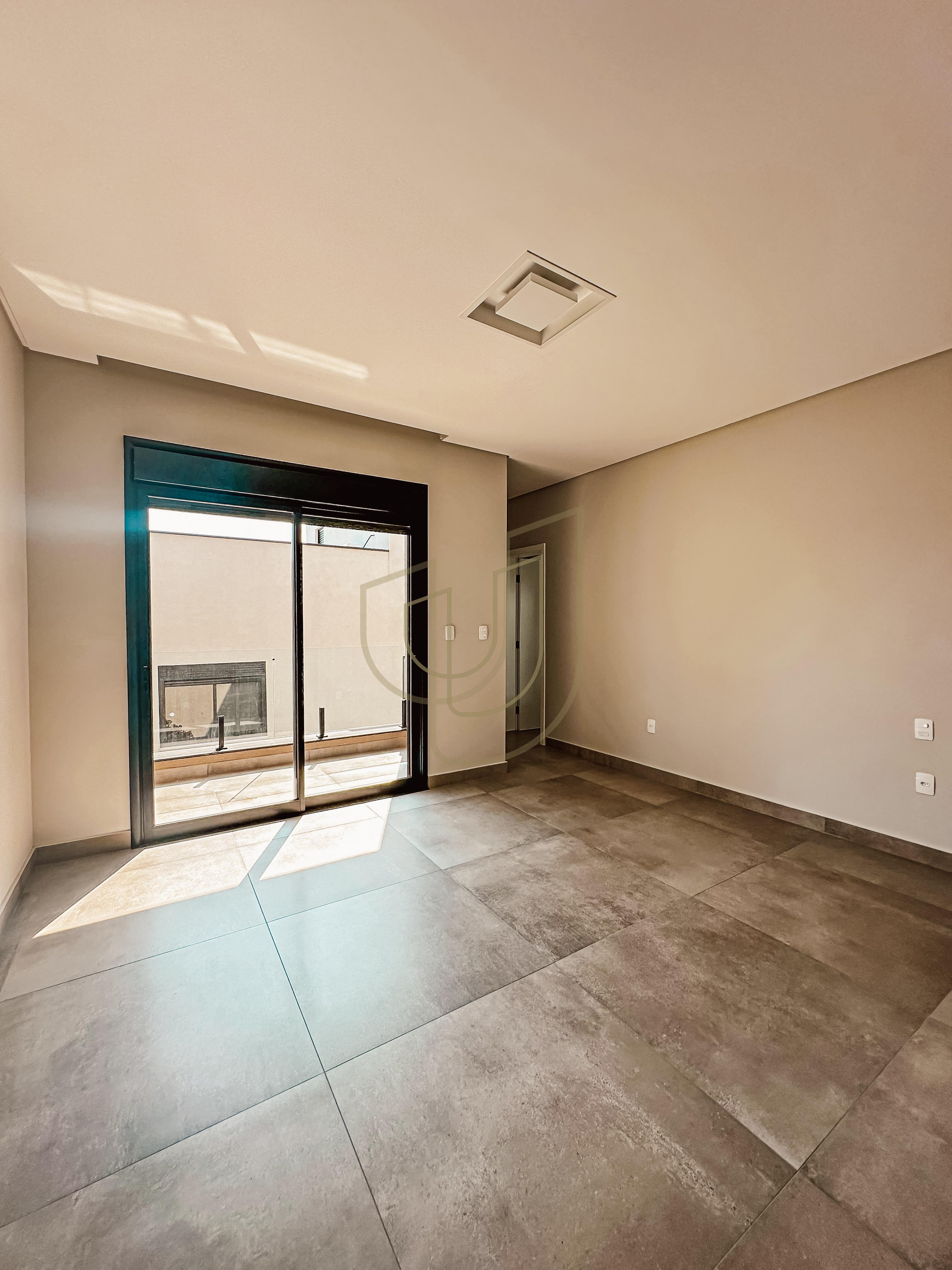 Casa com 4 Su&iacute;tes no Condom&iacute;nio Residencial Monte Carlo Av. José Pinto Ferreira São José dos Campos - 