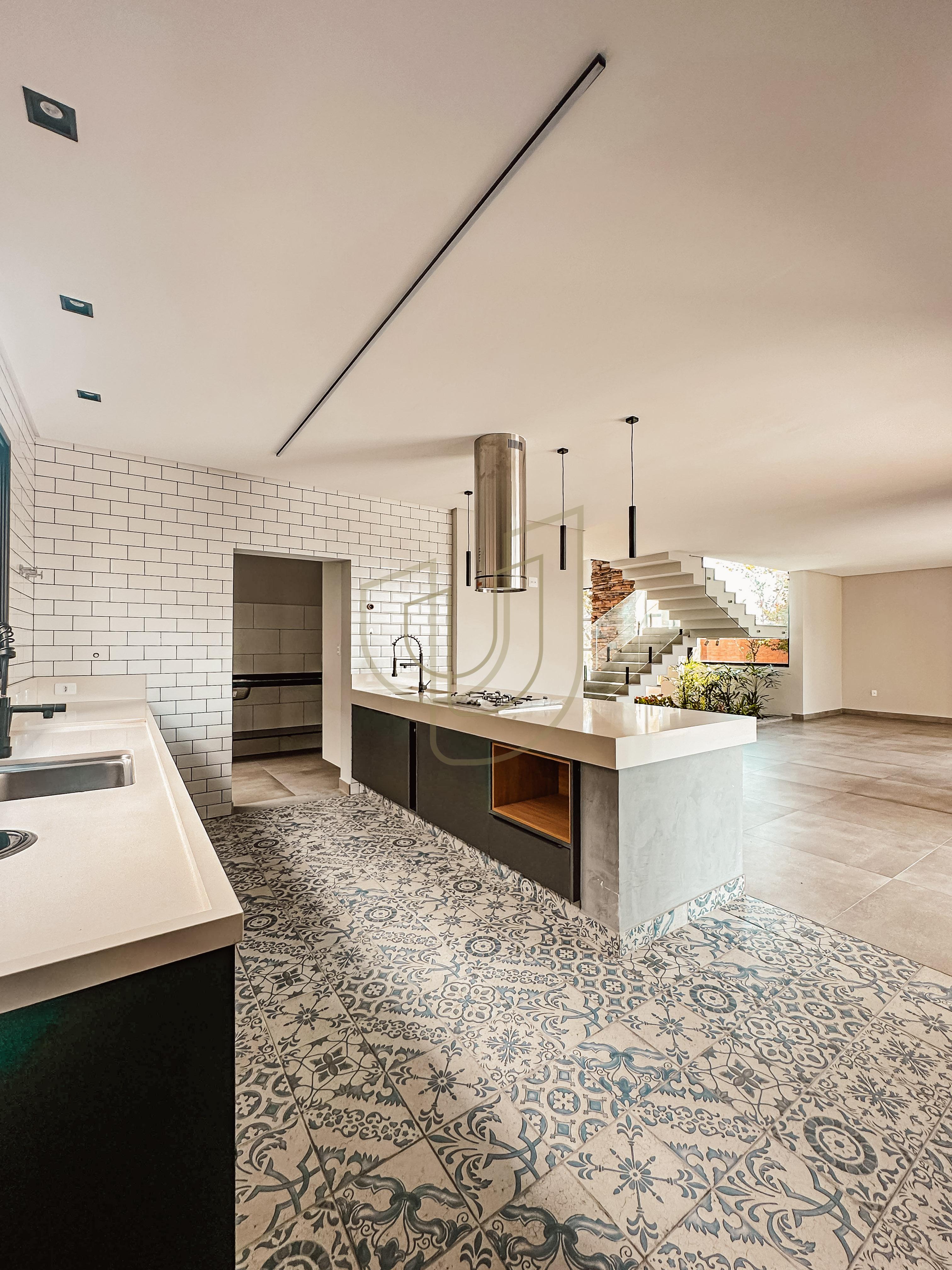 Casa com 4 Su&iacute;tes no Condom&iacute;nio Residencial Monte Carlo Av. José Pinto Ferreira São José dos Campos - 