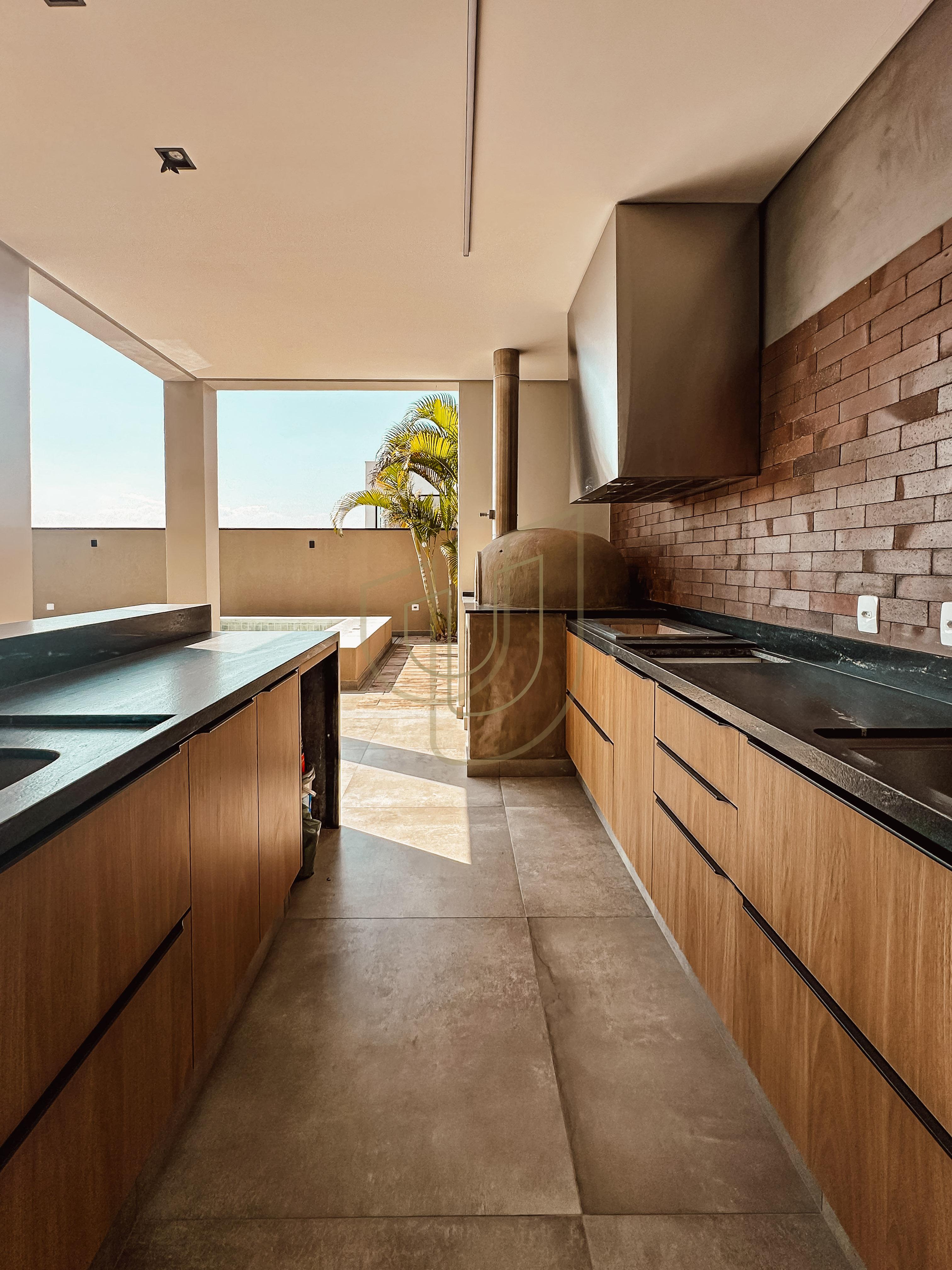 Casa com 4 Su&iacute;tes no Condom&iacute;nio Residencial Monte Carlo Av. José Pinto Ferreira São José dos Campos - 