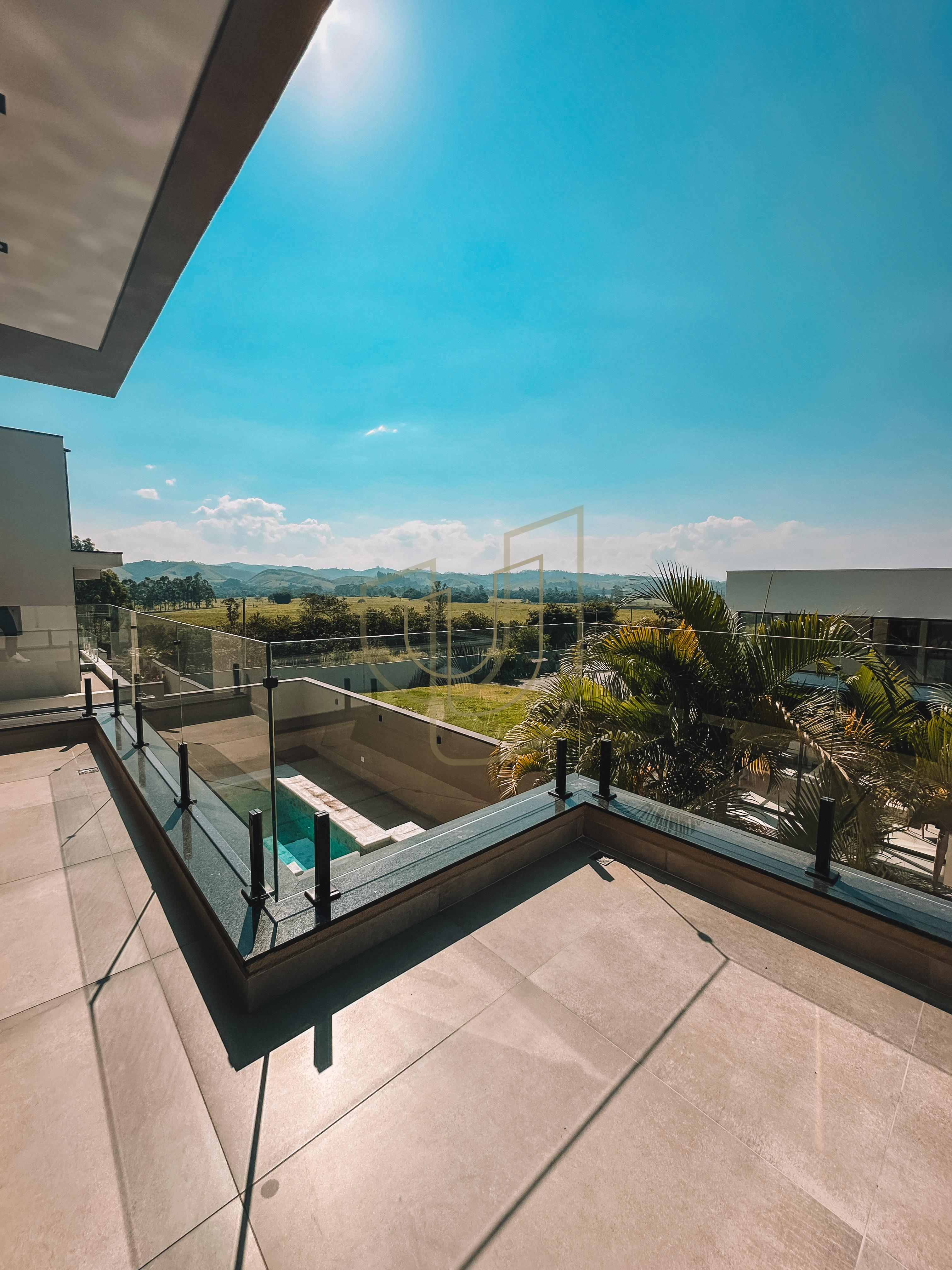 Casa com 4 Su&iacute;tes no Condom&iacute;nio Residencial Monte Carlo Av. José Pinto Ferreira São José dos Campos - 