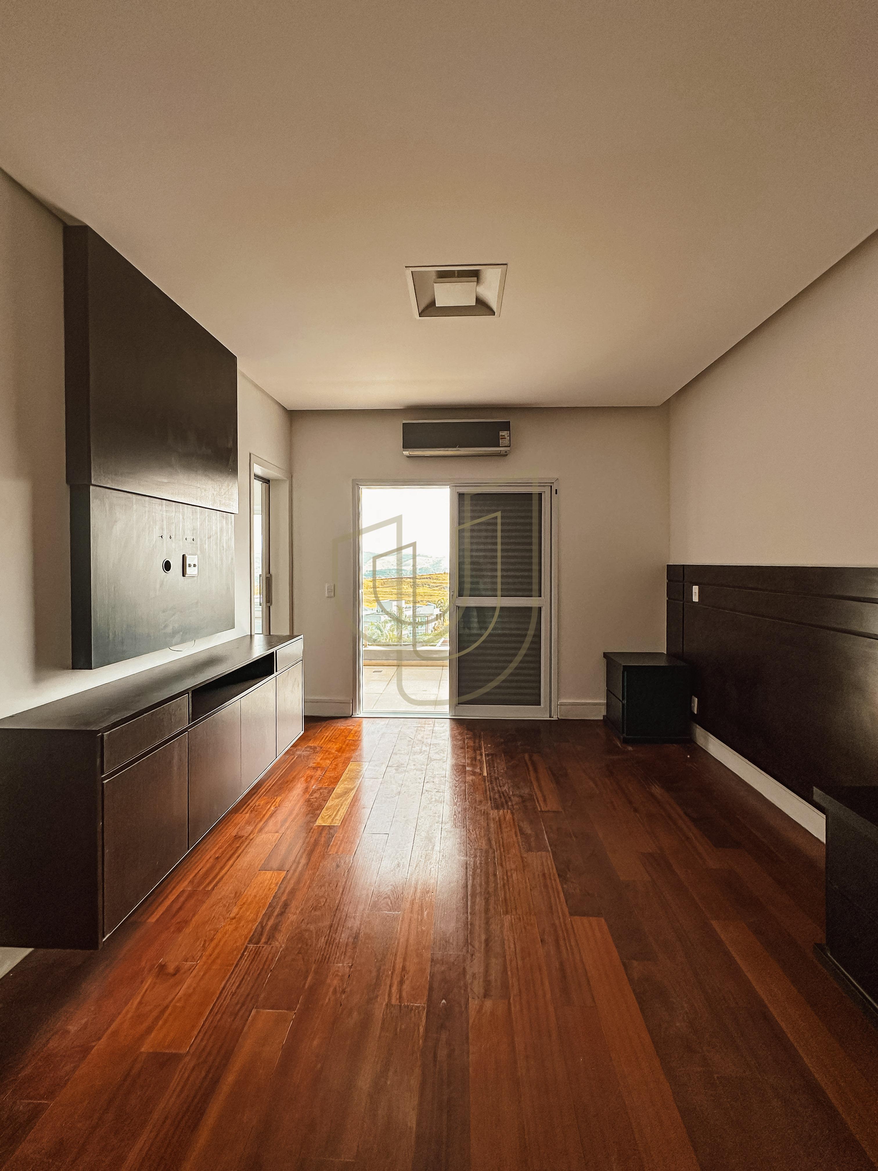 Casa com 4 Su&iacute;tes no Residencial Jaguary Av. Aquarela do Brasil  São José dos Campos - 