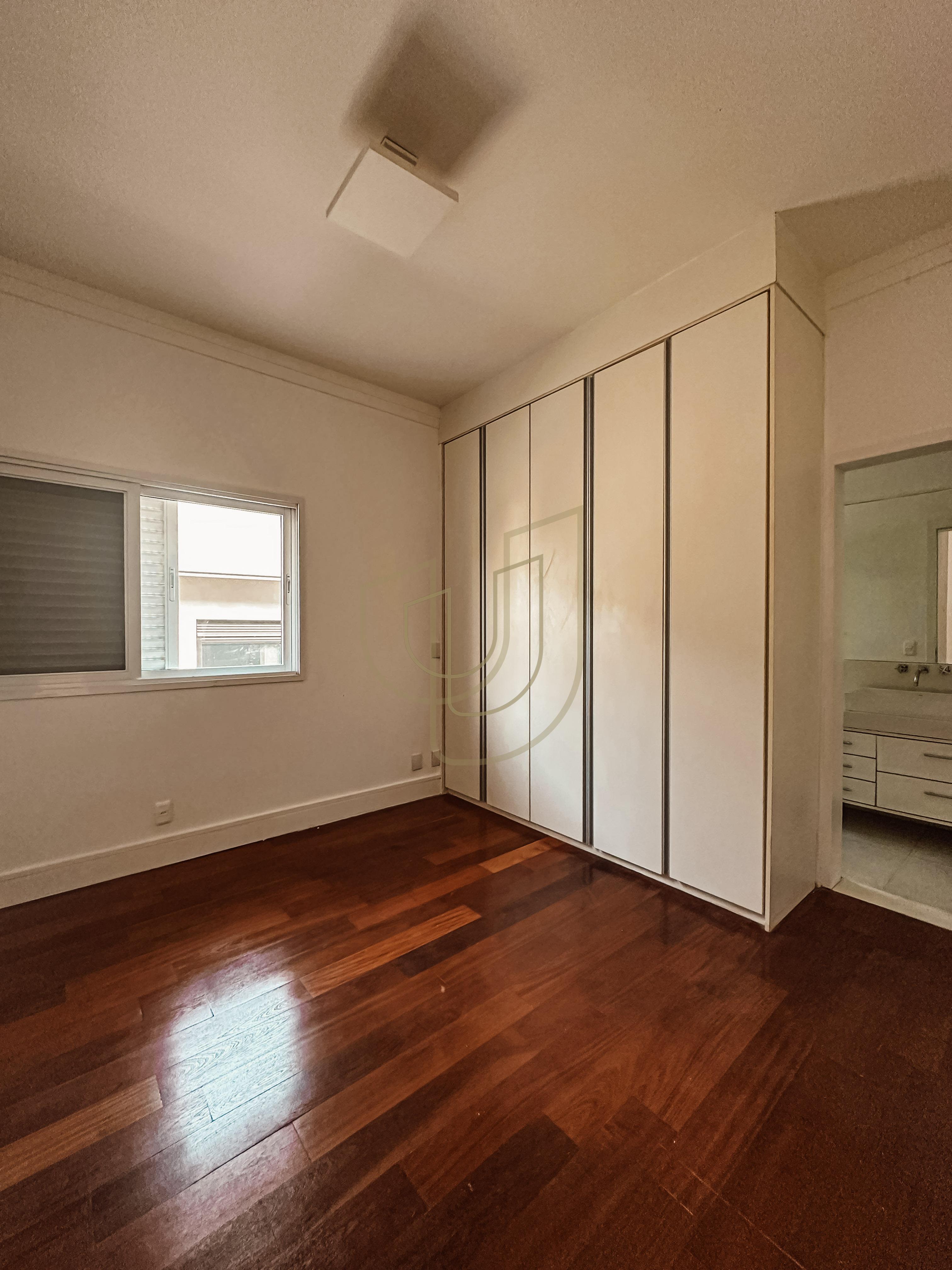 Casa com 4 Su&iacute;tes no Residencial Jaguary Av. Aquarela do Brasil  São José dos Campos - 