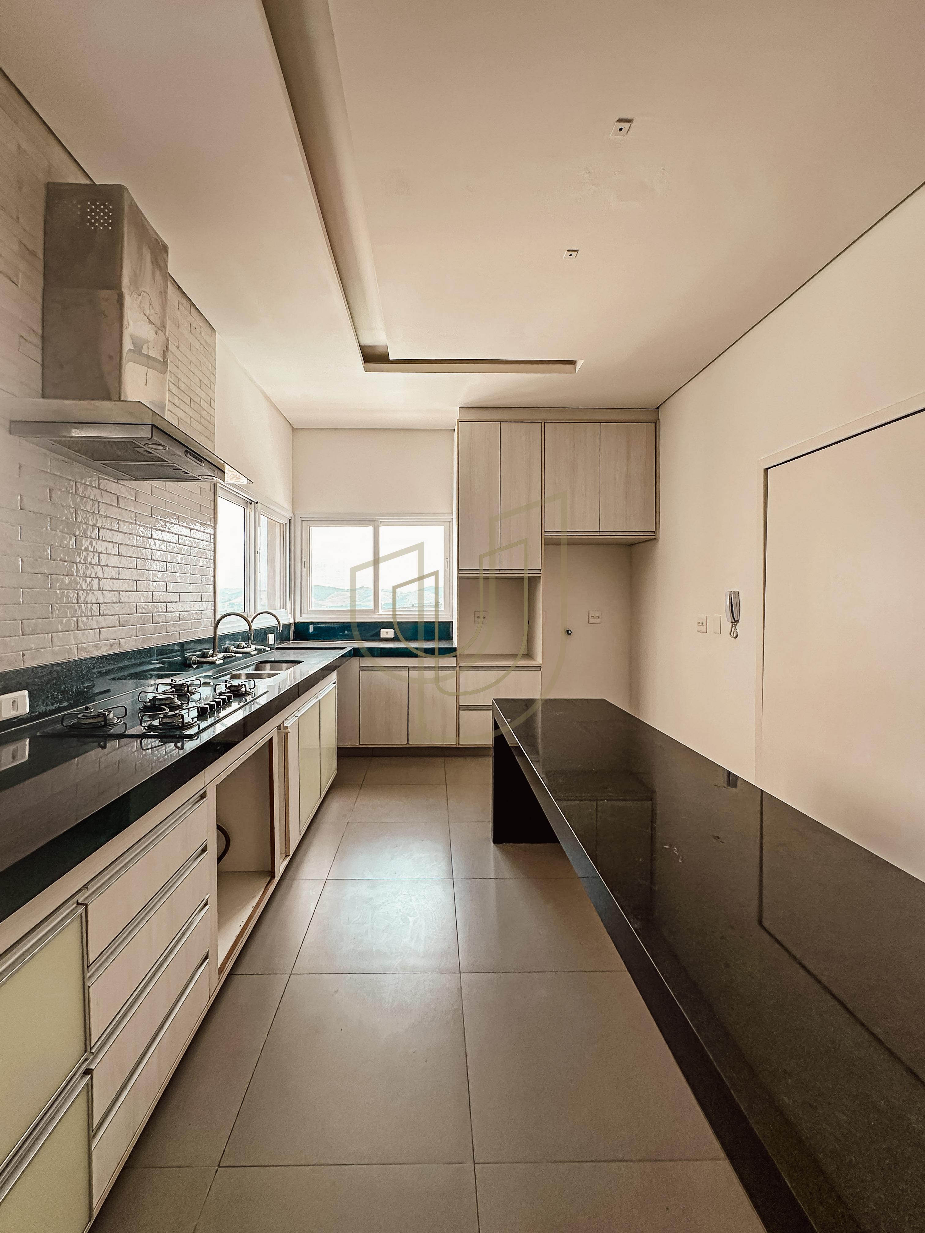 Casa com 4 Su&iacute;tes no Residencial Jaguary Av. Aquarela do Brasil  São José dos Campos - 