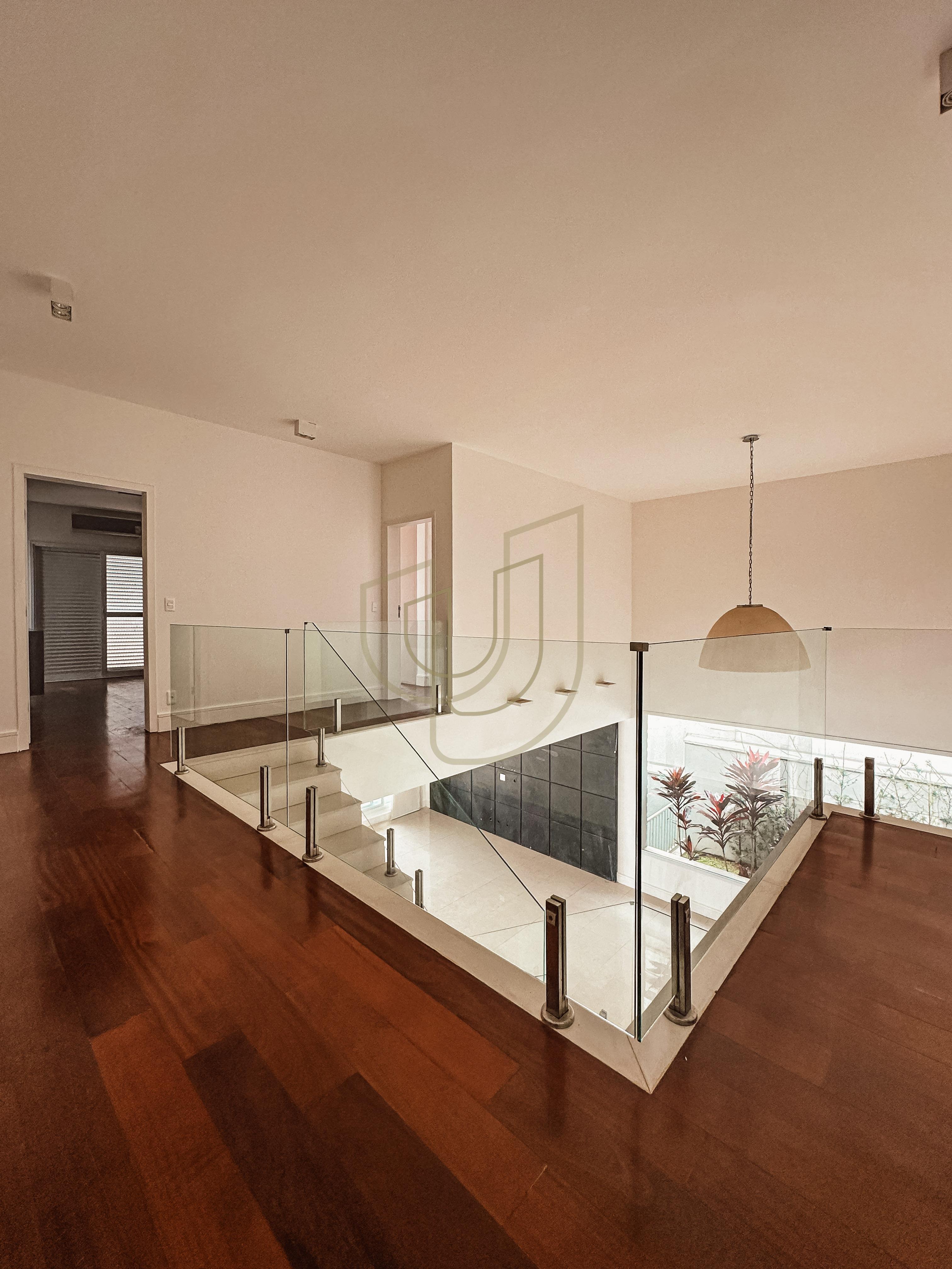 Casa com 4 Su&iacute;tes no Residencial Jaguary Av. Aquarela do Brasil  São José dos Campos - 