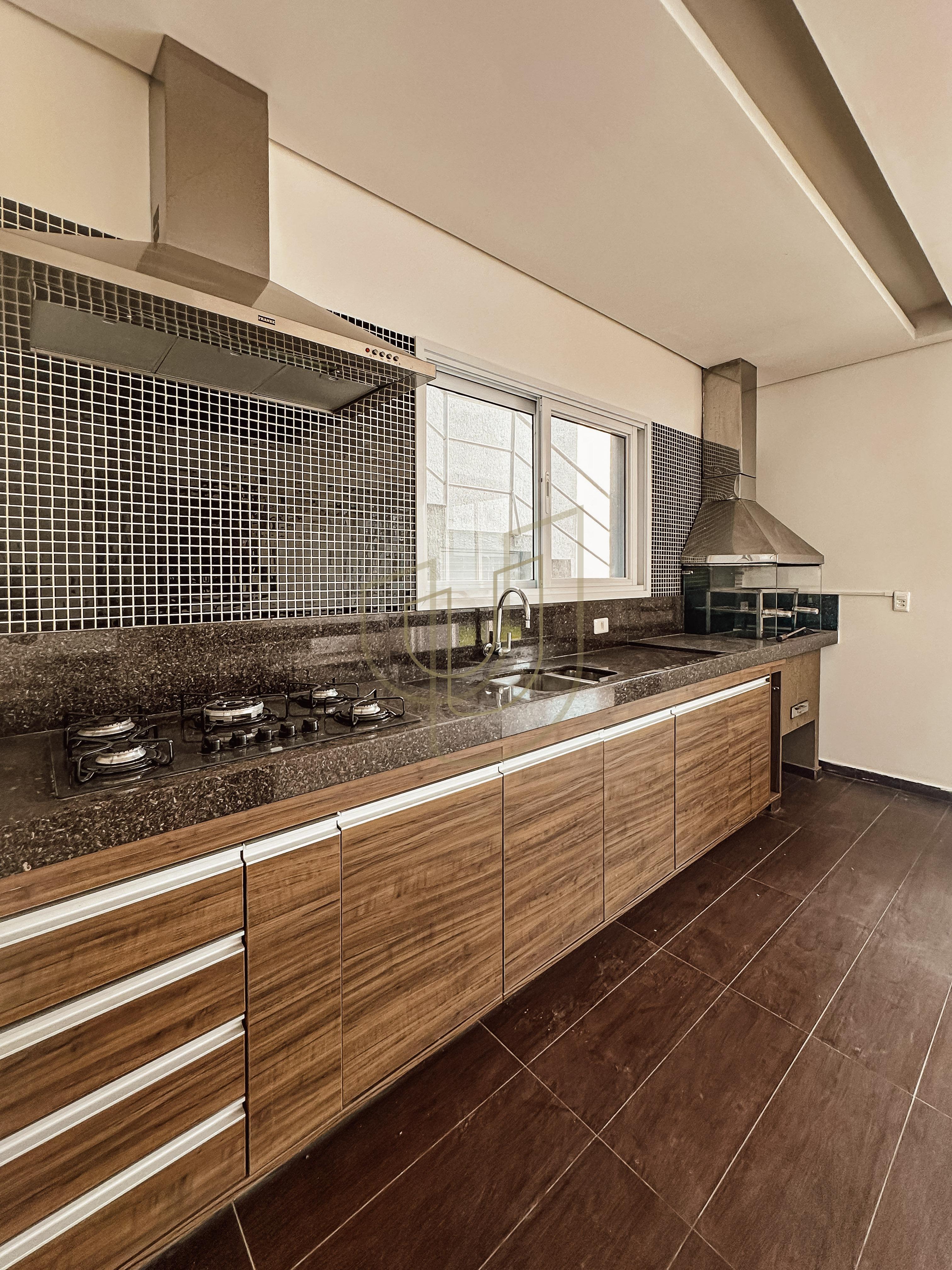 Casa com 4 Su&iacute;tes no Residencial Jaguary Av. Aquarela do Brasil  São José dos Campos - 