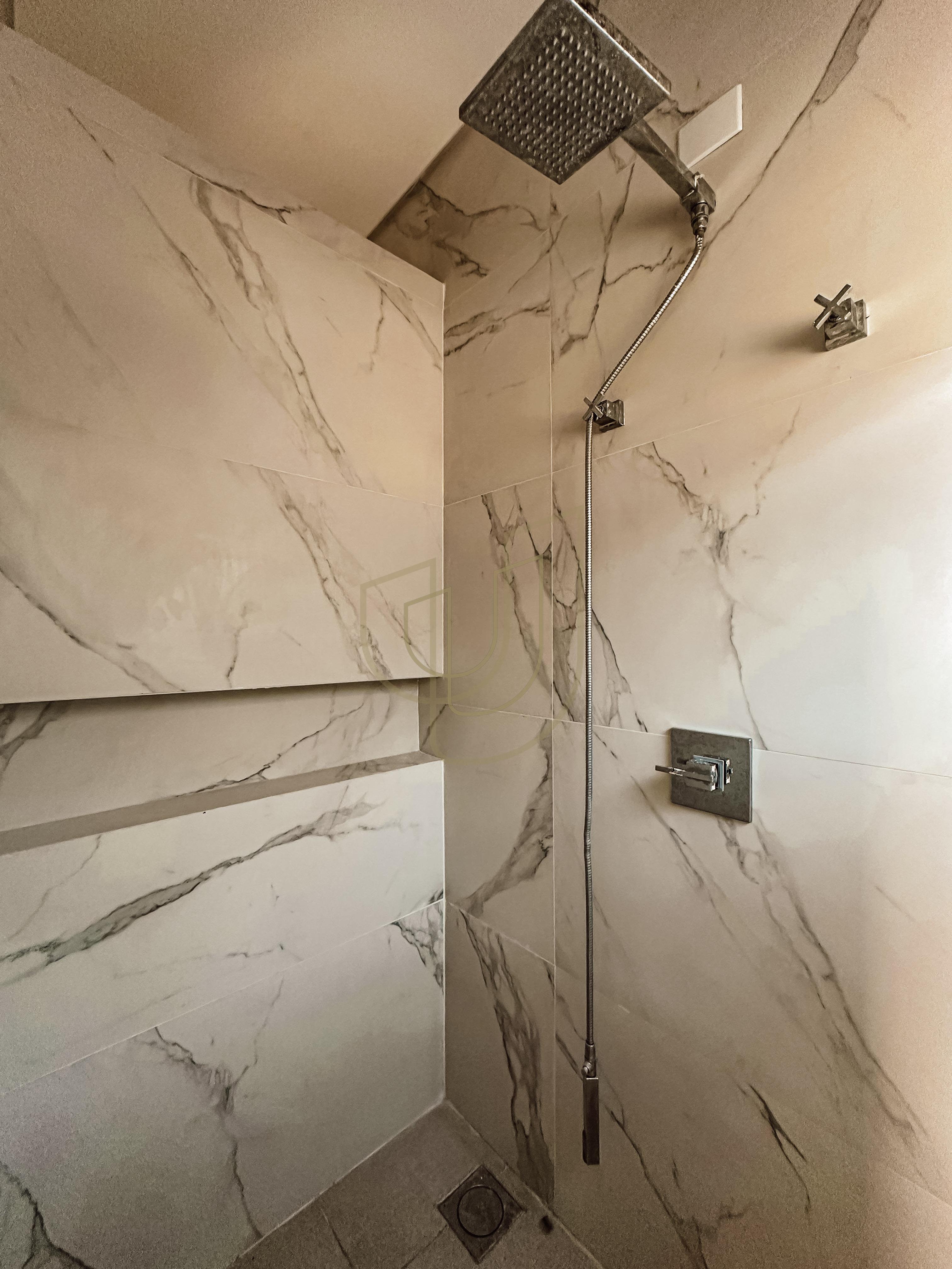 Casa com 4 Su&iacute;tes no Residencial Jaguary Av. Aquarela do Brasil  São José dos Campos - 