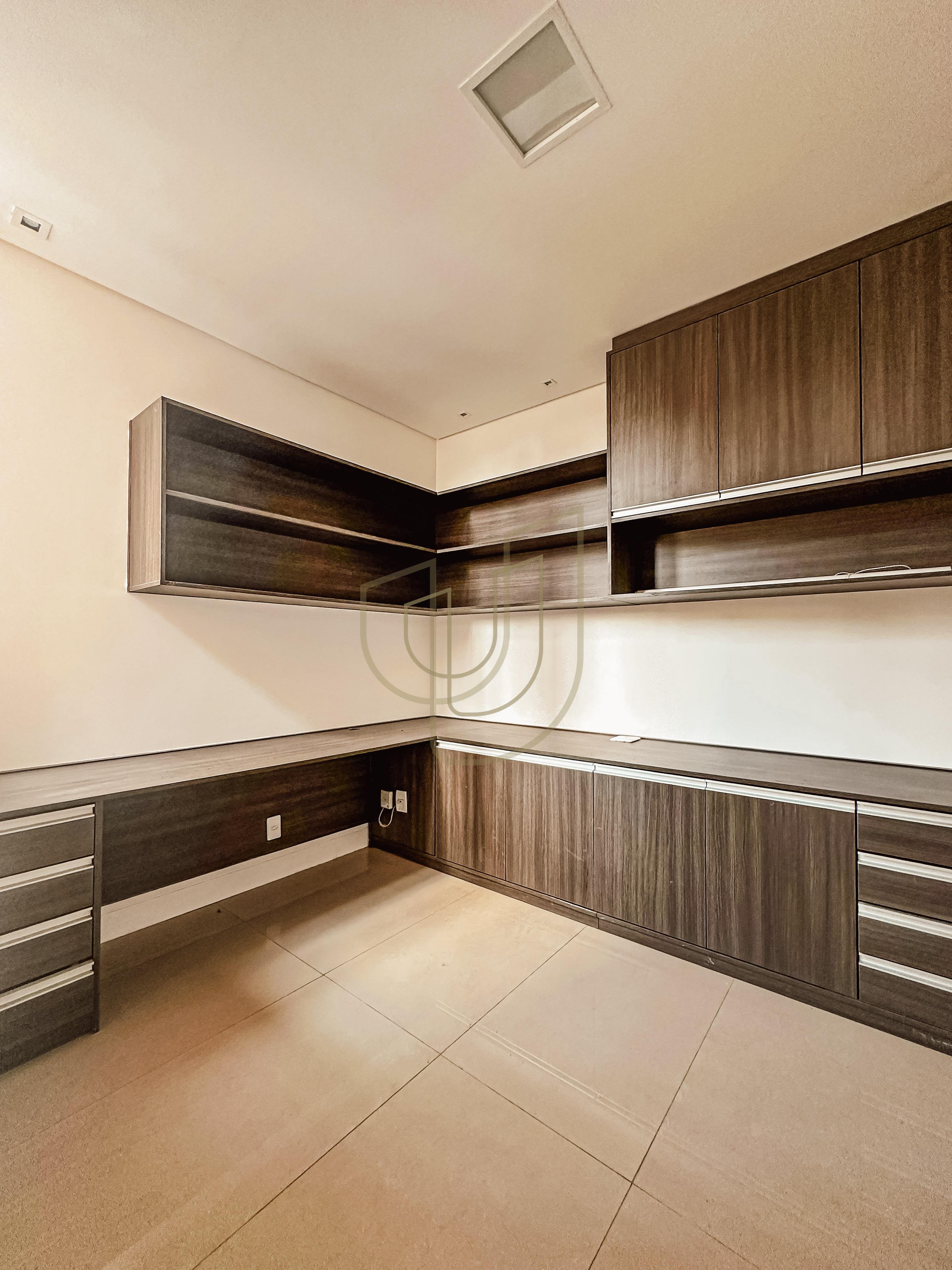 Casa com 4 Su&iacute;tes no Residencial Jaguary Av. Aquarela do Brasil  São José dos Campos - 