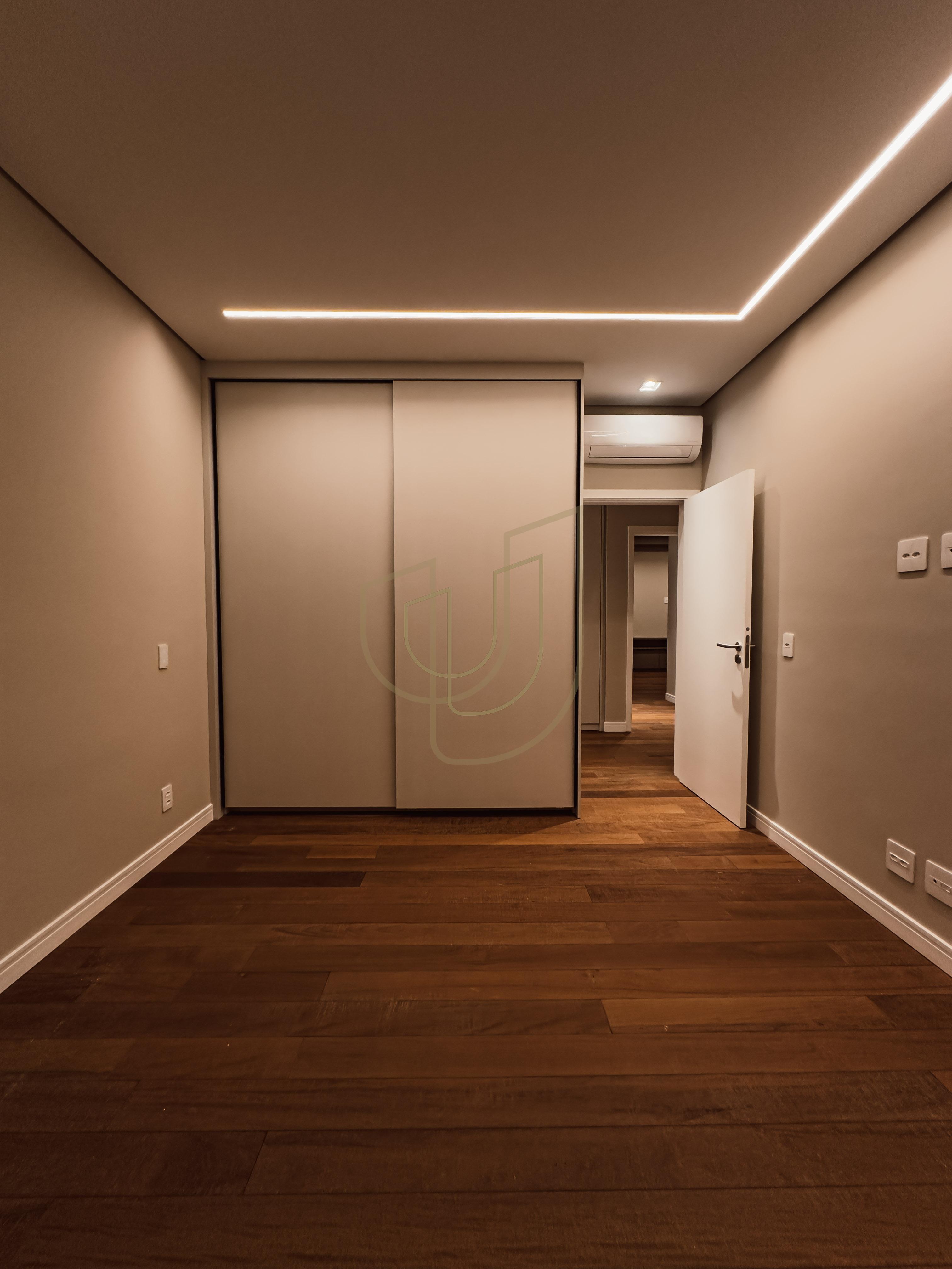 Casa com 4 Su&iacute;tes no Alphaville I Av. Falcão Peregrino São José dos Campos - 