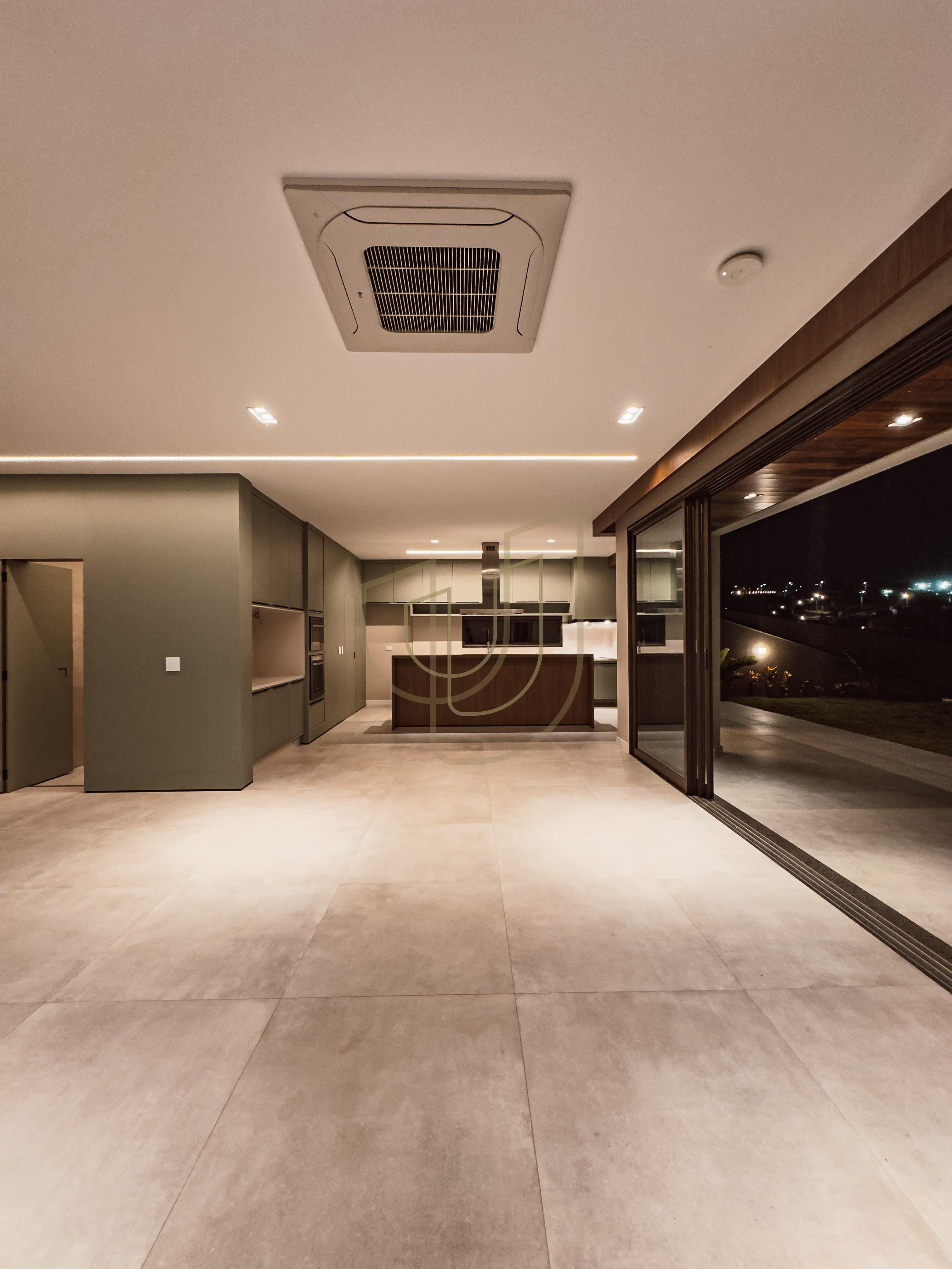 Casa com 4 Su&iacute;tes no Alphaville I Av. Falcão Peregrino São José dos Campos - 