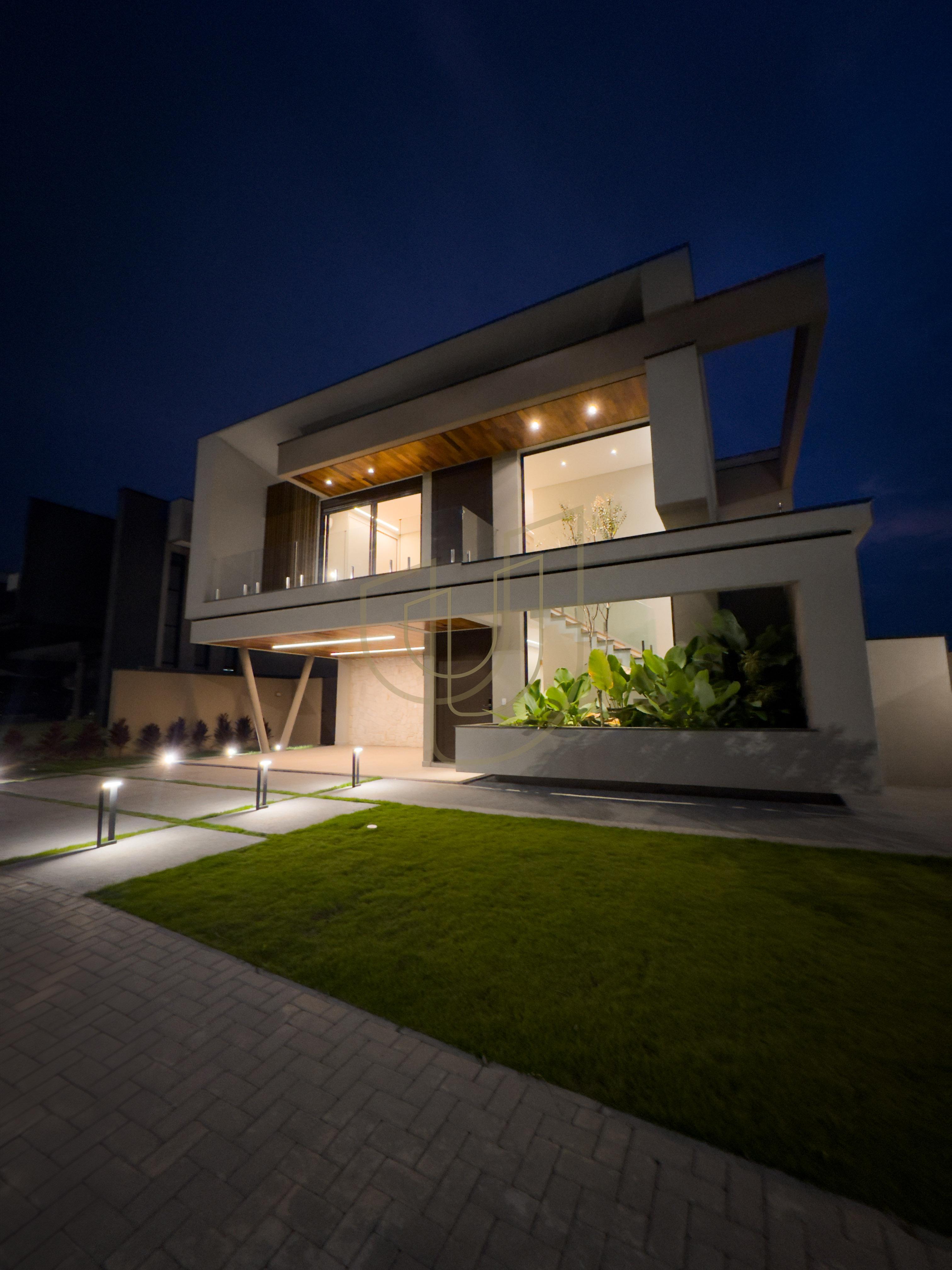 Casa com 4 Su&iacute;tes no Alphaville I Av. Falcão Peregrino São José dos Campos - 