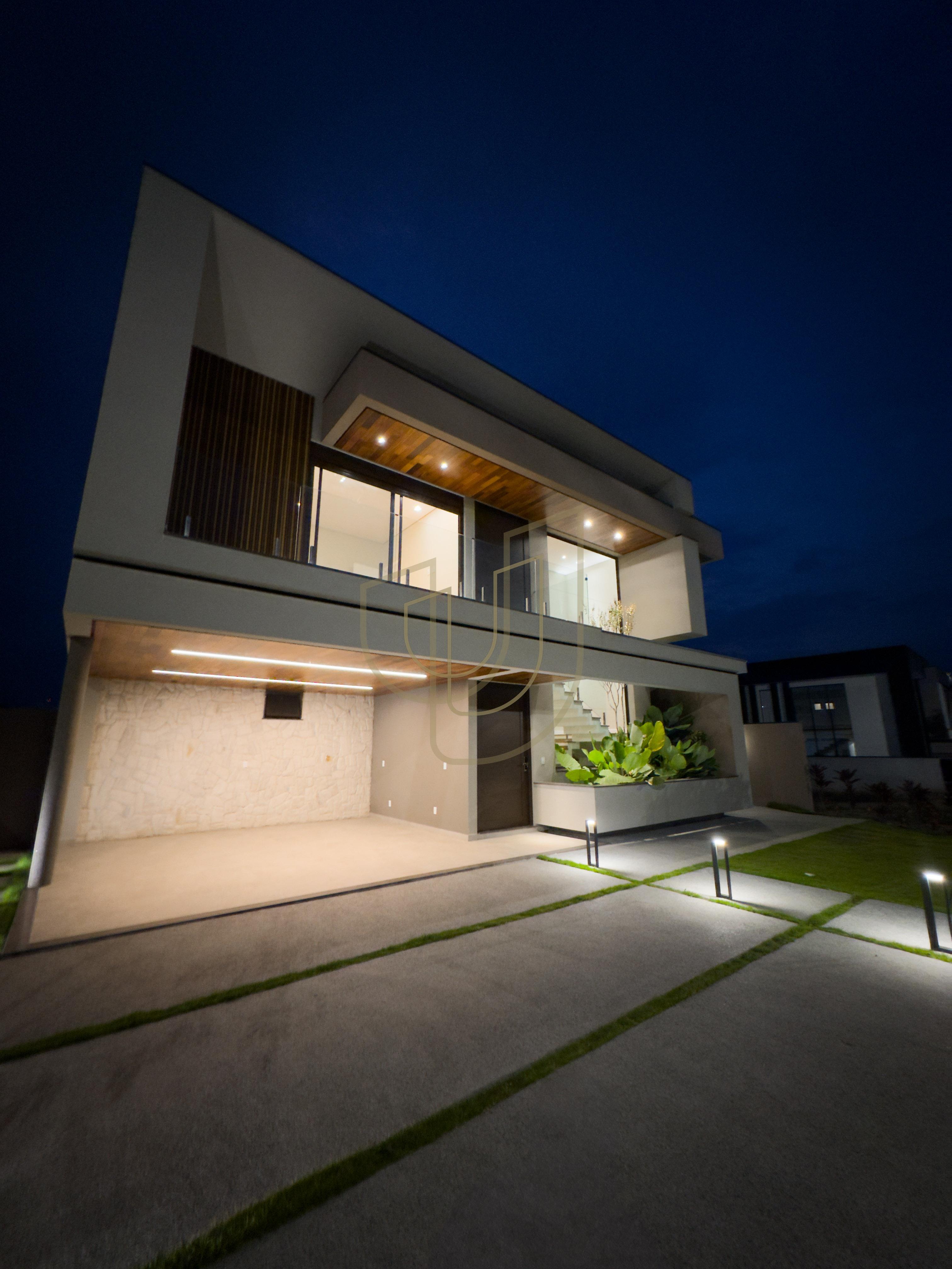 Casa com 4 Su&iacute;tes no Alphaville I Av. Falcão Peregrino São José dos Campos - 