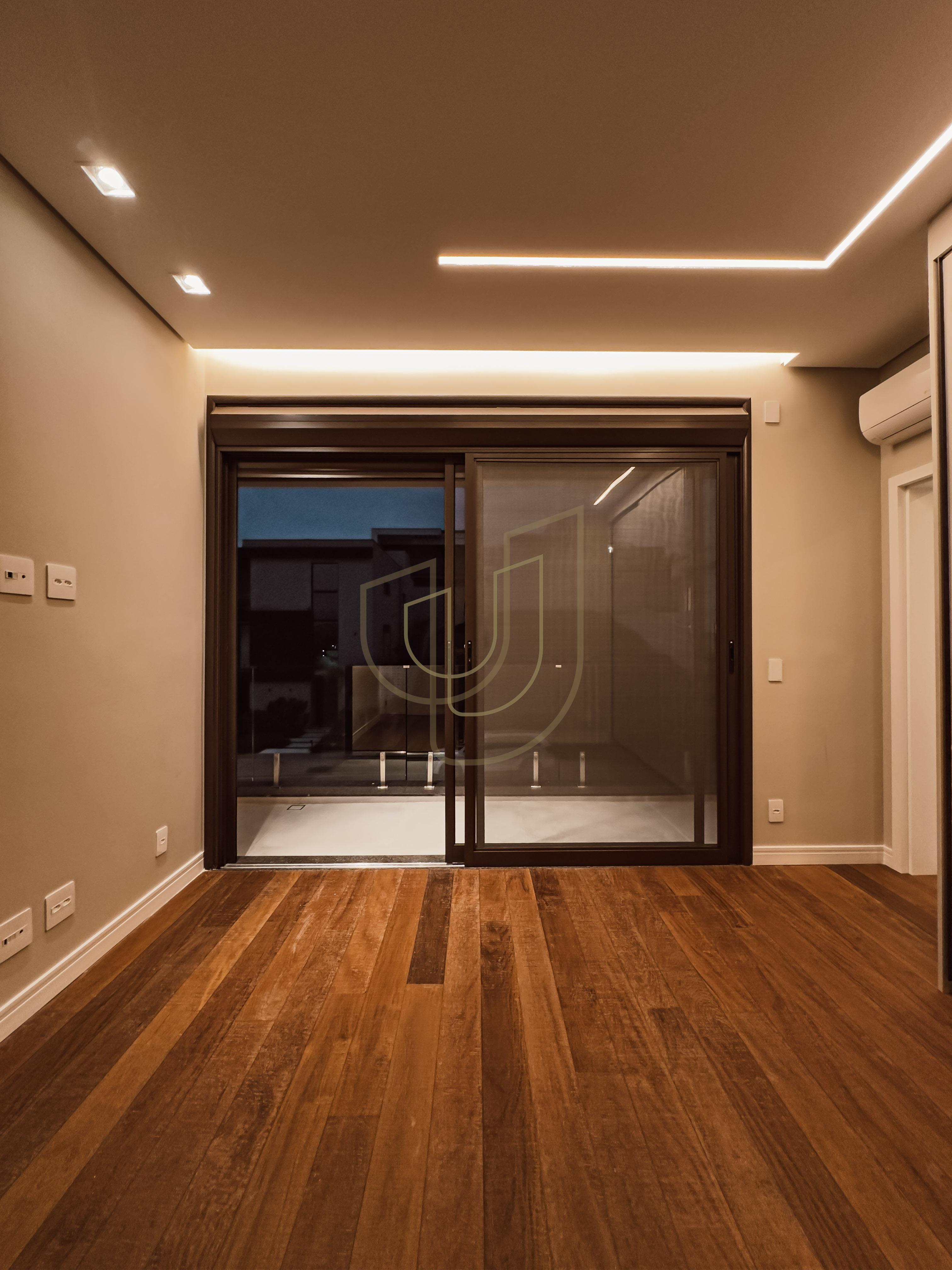 Casa com 4 Su&iacute;tes no Alphaville I Av. Falcão Peregrino São José dos Campos - 